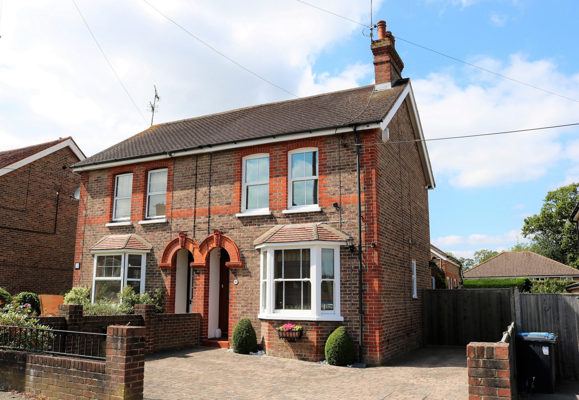 Property For Sale Western Road, Haywards Heath, RH16 3 Bedroom House