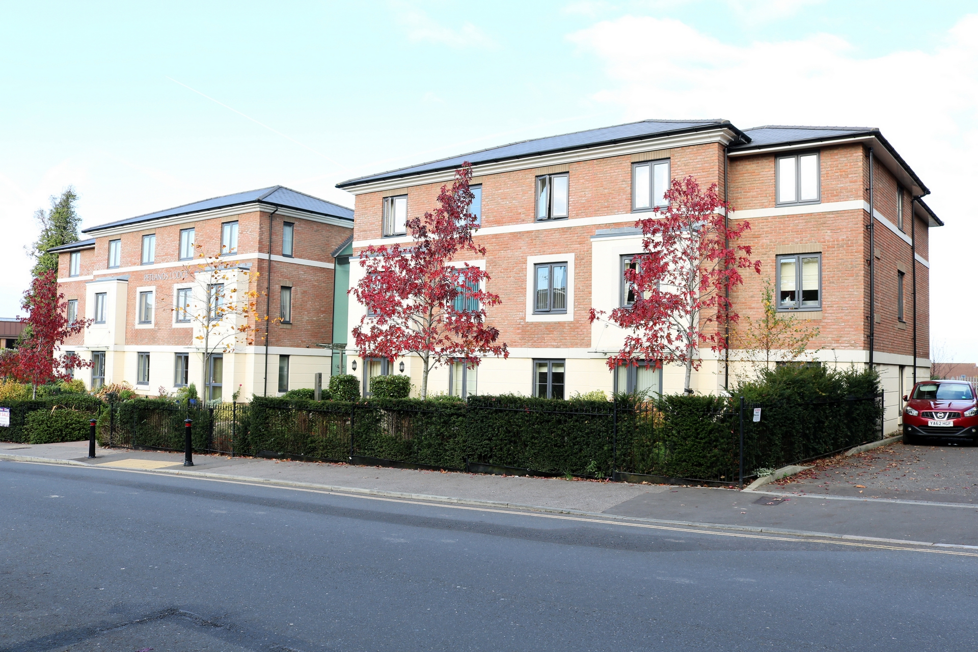 Property For Sale Church Road, Haywards Heath, RH16 2 Bedroom Flat