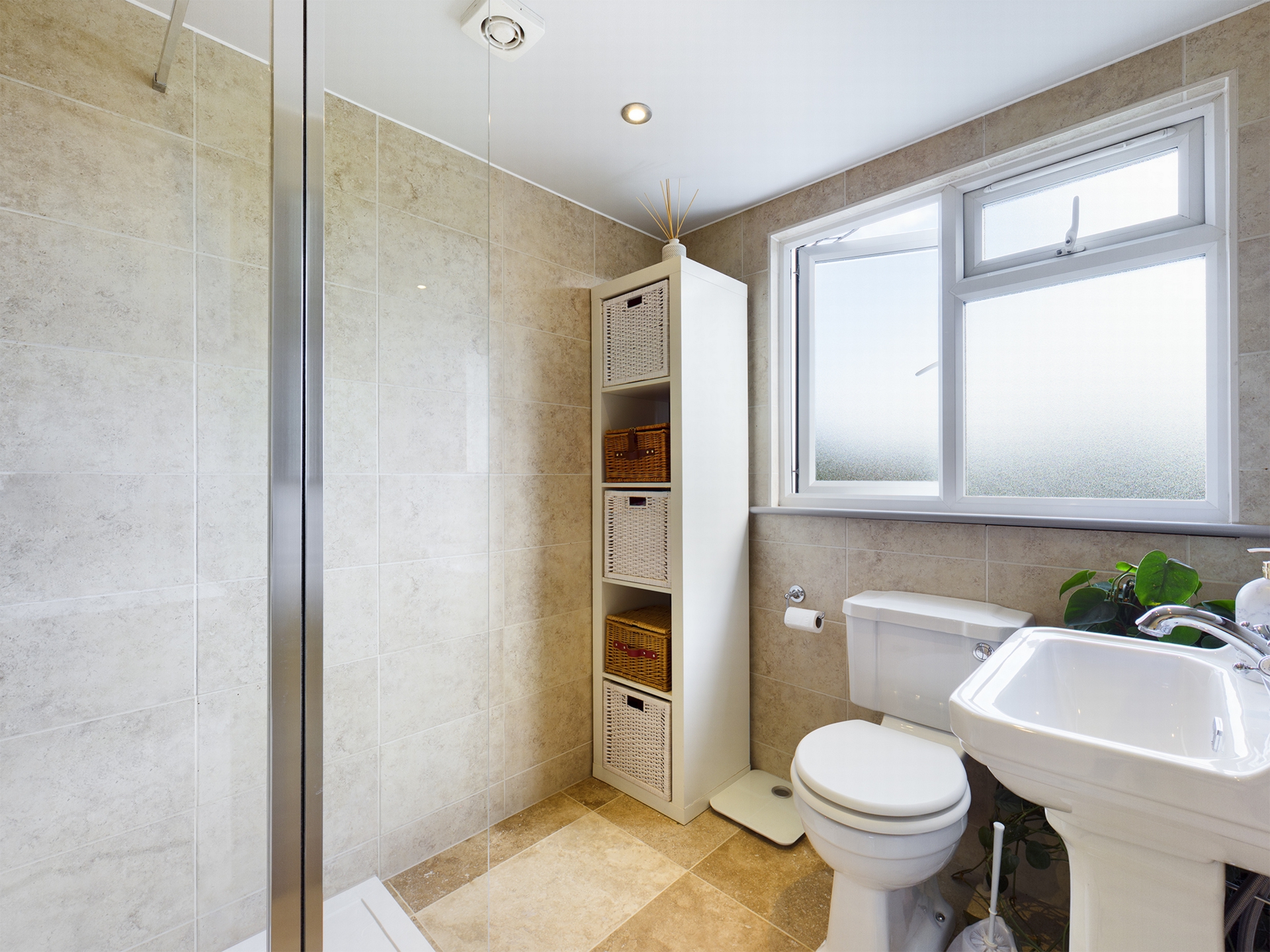 Property For Sale Western Road, Haywards Heath, RH16 4 Bedroom House