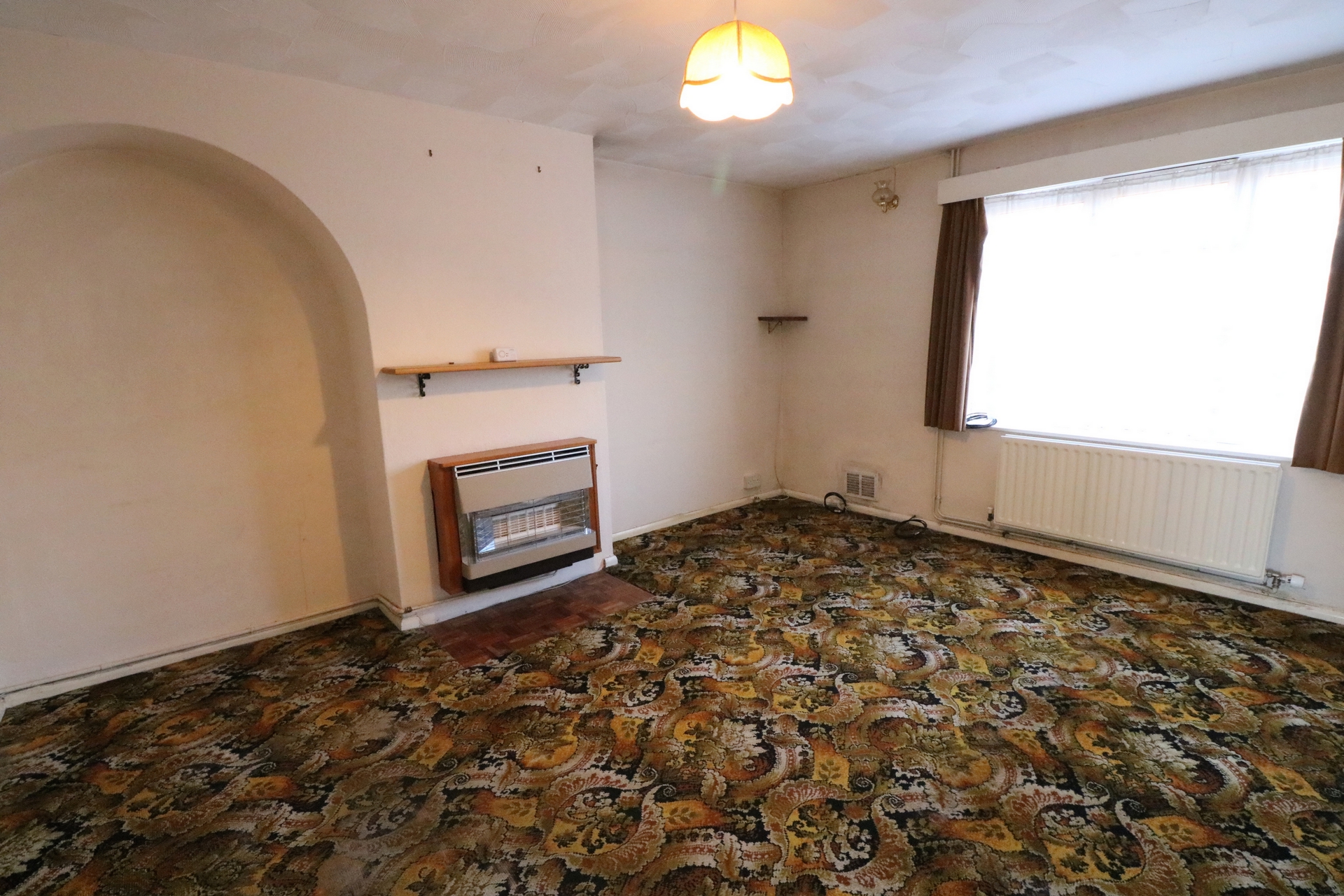 Property For Sale Boston Road, Haywards Heath, RH16 3 Bedroom House