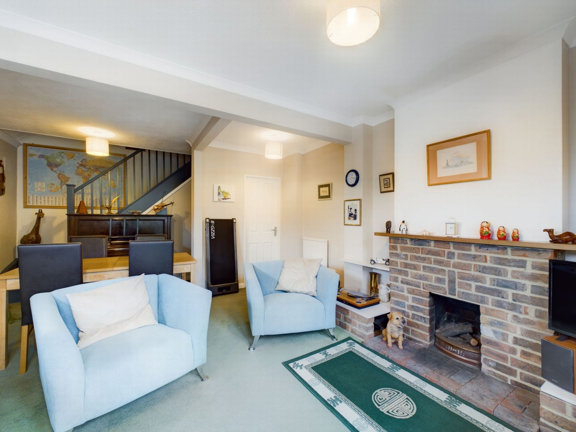 Property For Sale Lowfield Road, Haywards Heath, RH16 2 Bedroom