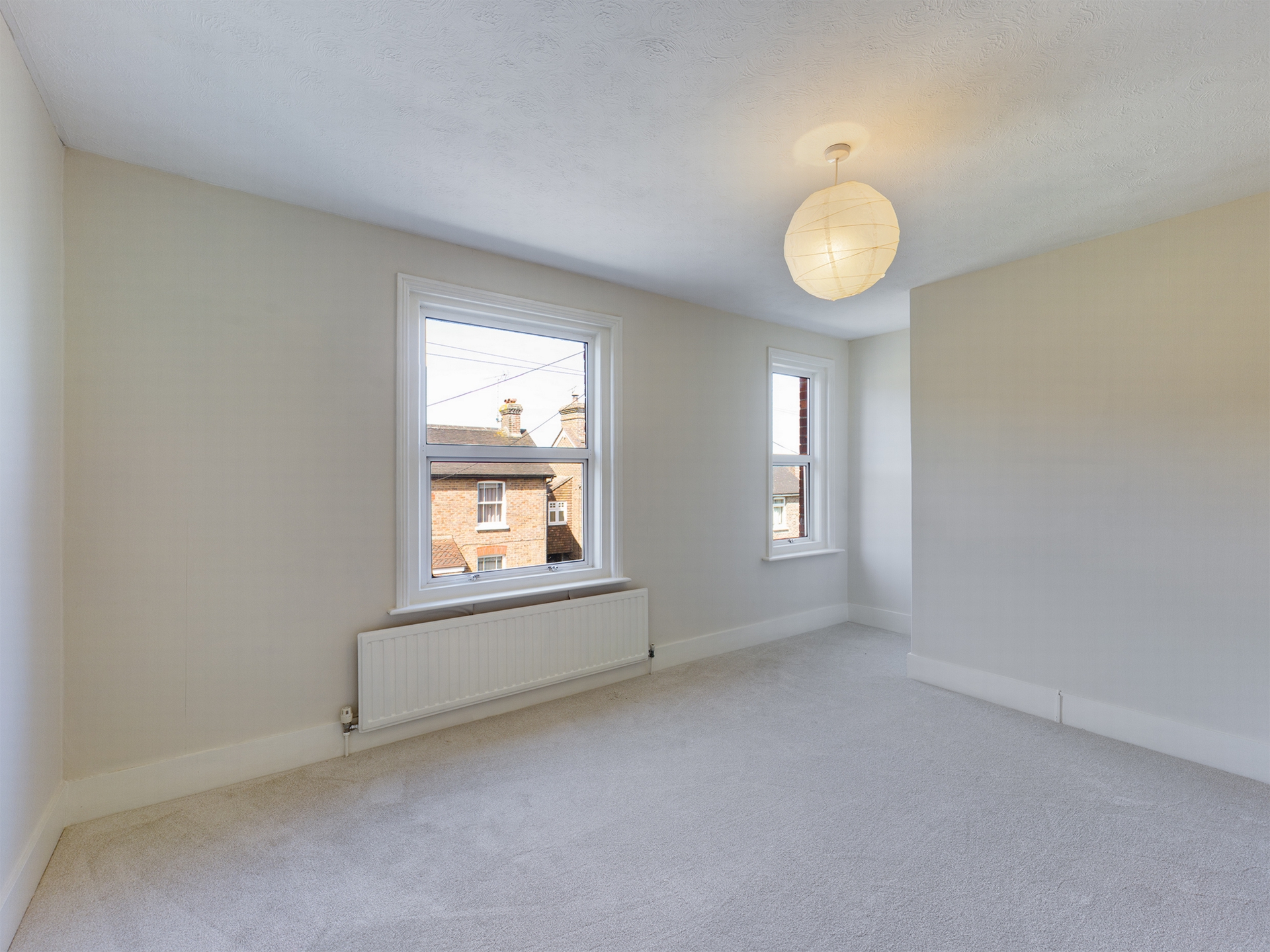 Property For Sale Kents Road, Haywards Heath, RH16 2 Bedroom House