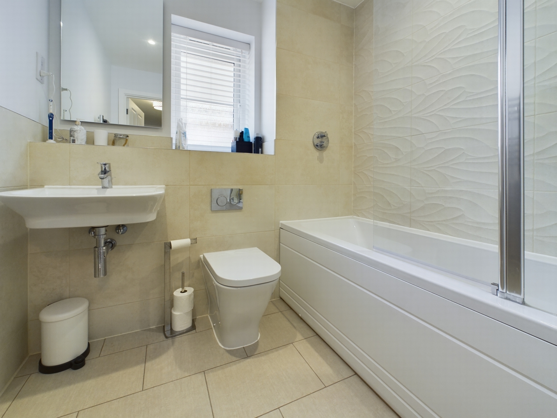 Property For Sale Gatesmead, Haywards Heath, RH16 4 Bedroom House