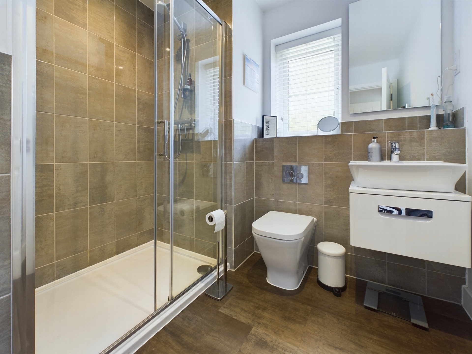 Property For Sale Gatesmead, Haywards Heath, RH16 4 Bedroom House