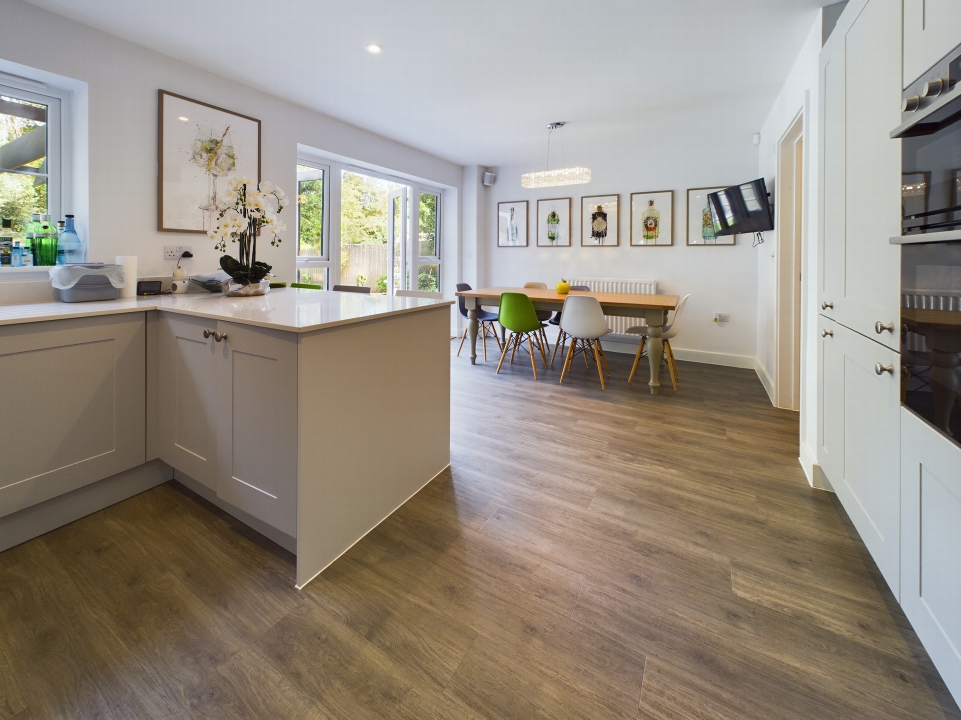 Property For Sale Gatesmead, Haywards Heath, RH16 4 Bedroom House