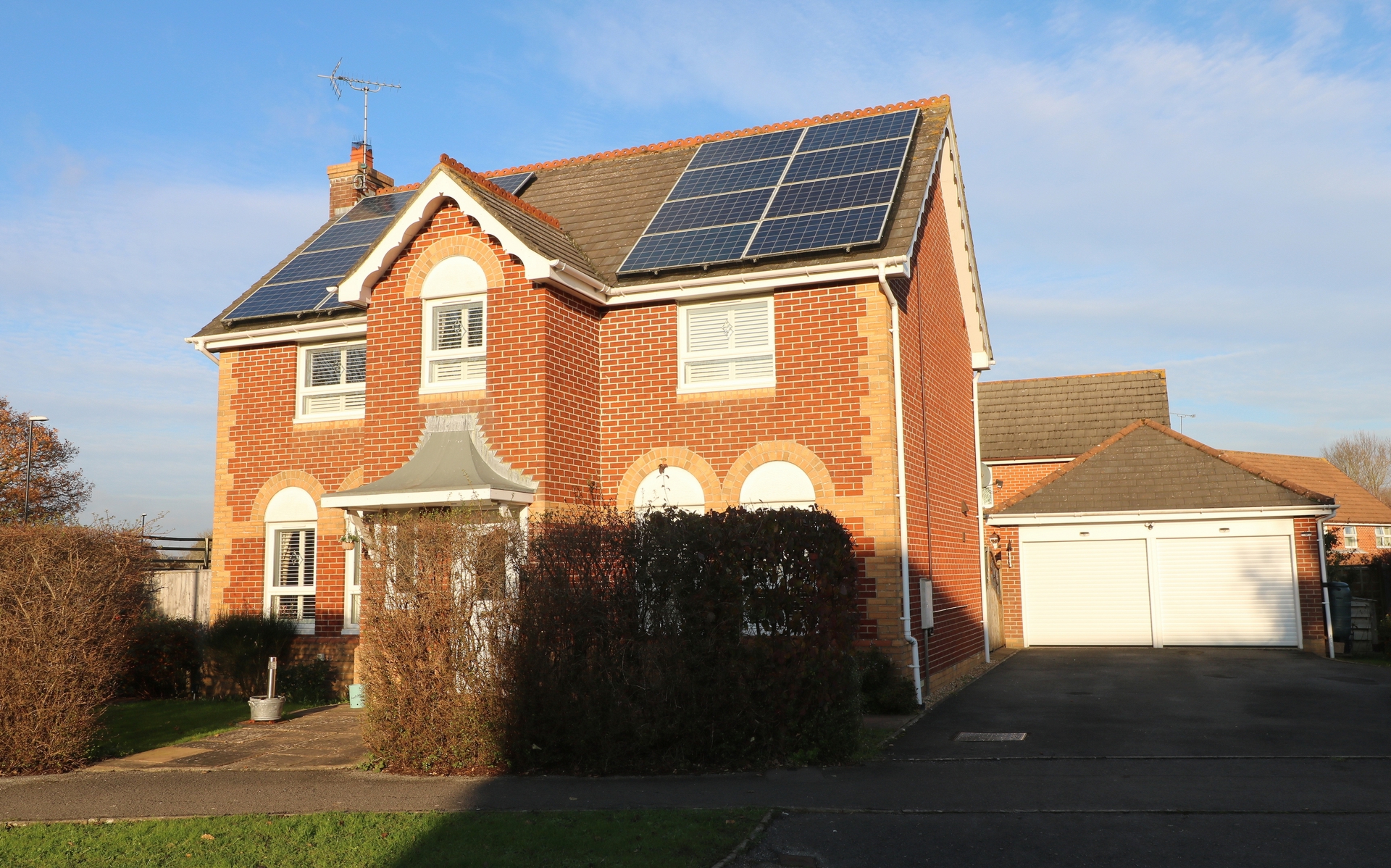 Property For Sale Howard Avenue, Burgess Hill, RH15 4 Bedroom House