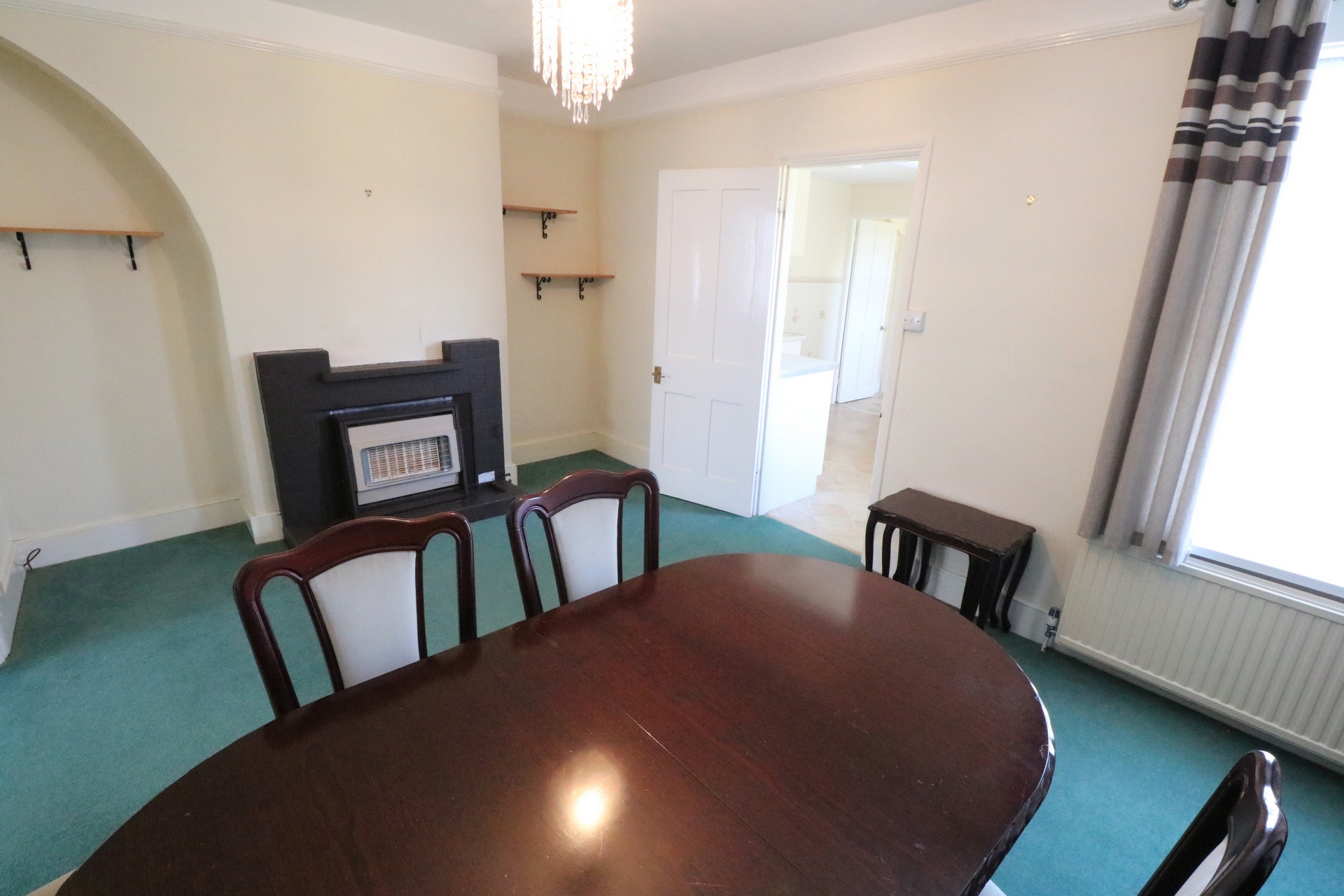 Property For Sale Gower Road, Haywards Heath, RH16 2 Bedroom House