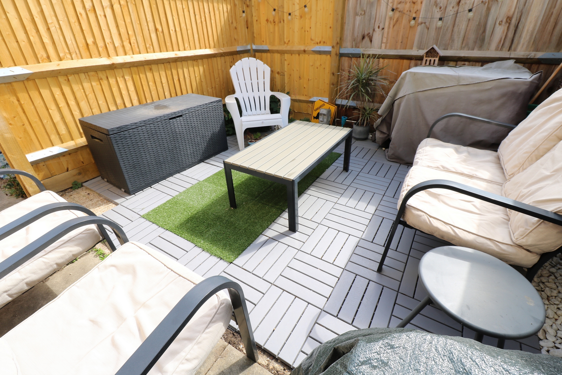 Property For Sale Mill Stream Meadow, Haywards Heath, RH16 1 Bedroom