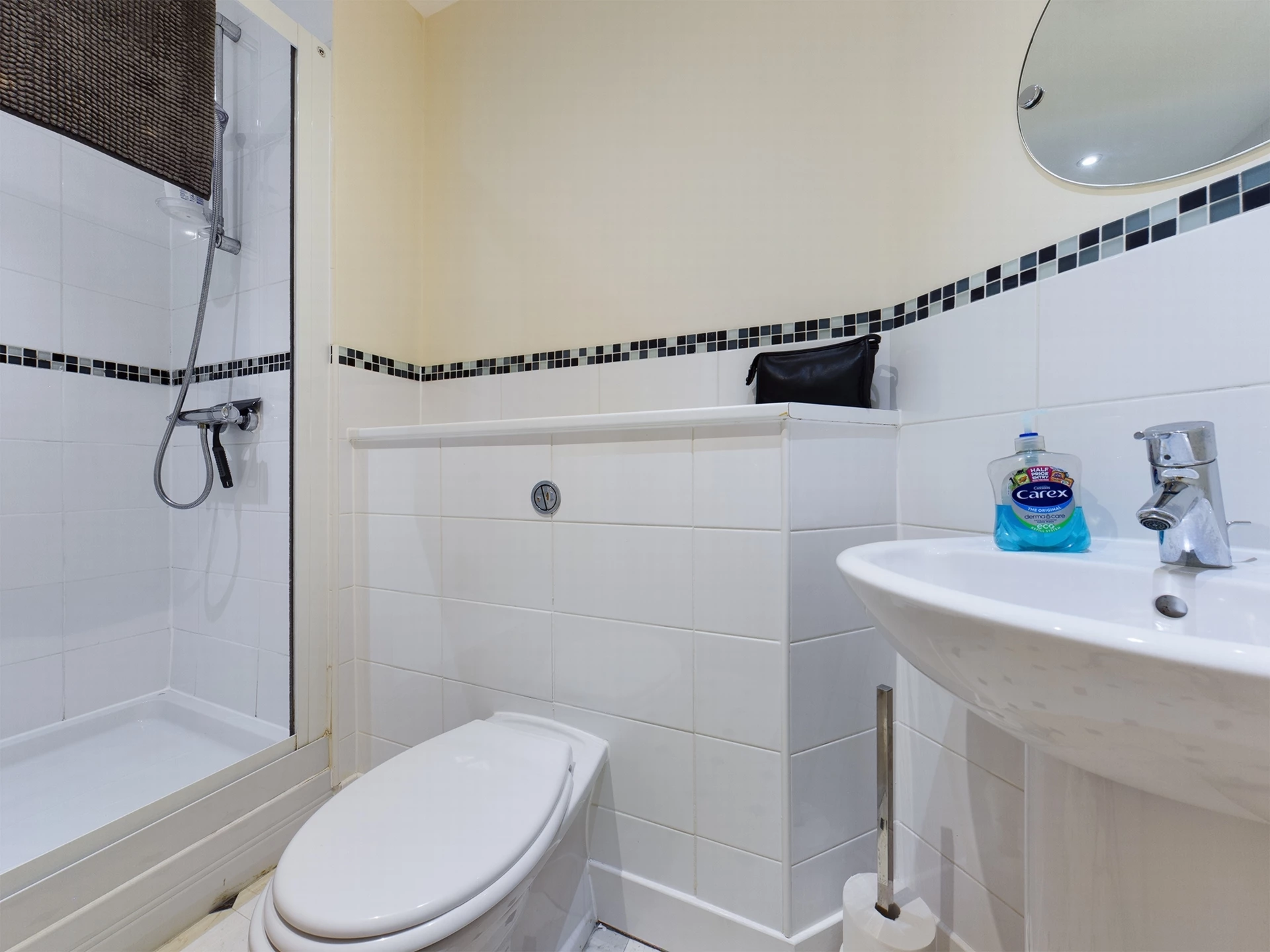 En Suite Shower