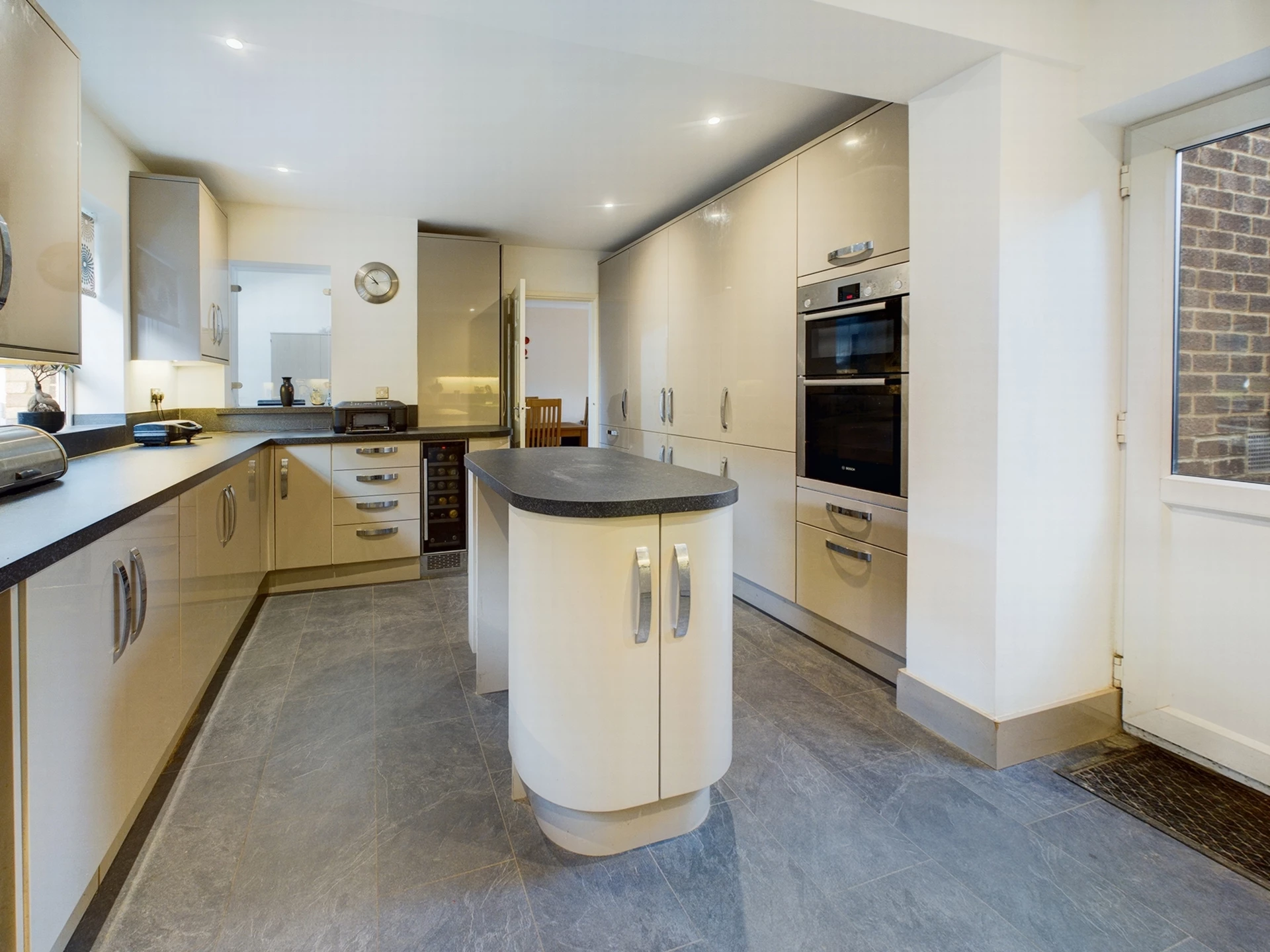 Kitchen/Brkfst Rm