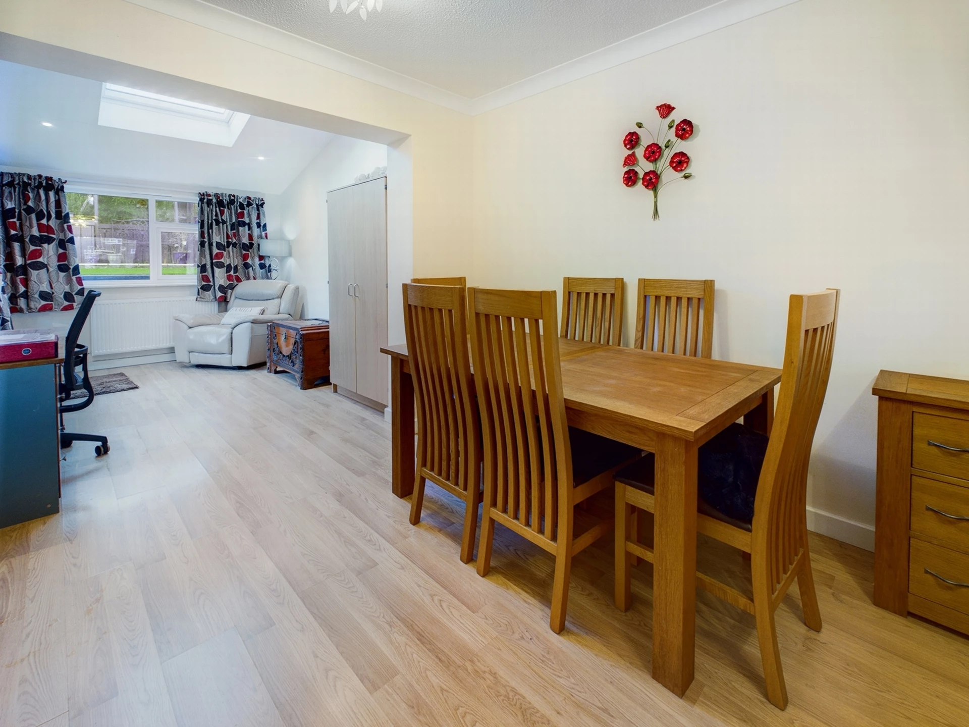 Dining & Family Rm