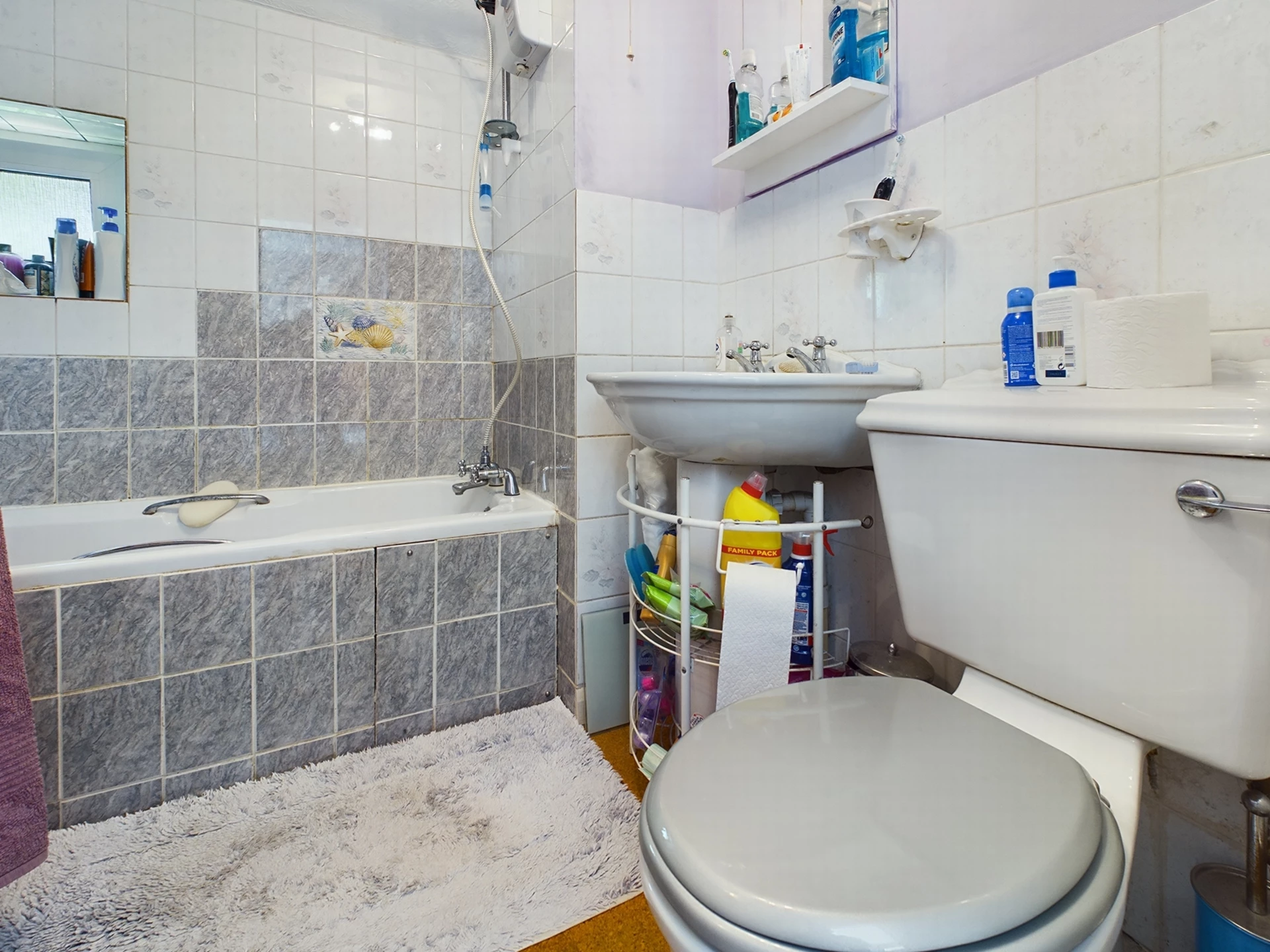 Bathroom - Annexe