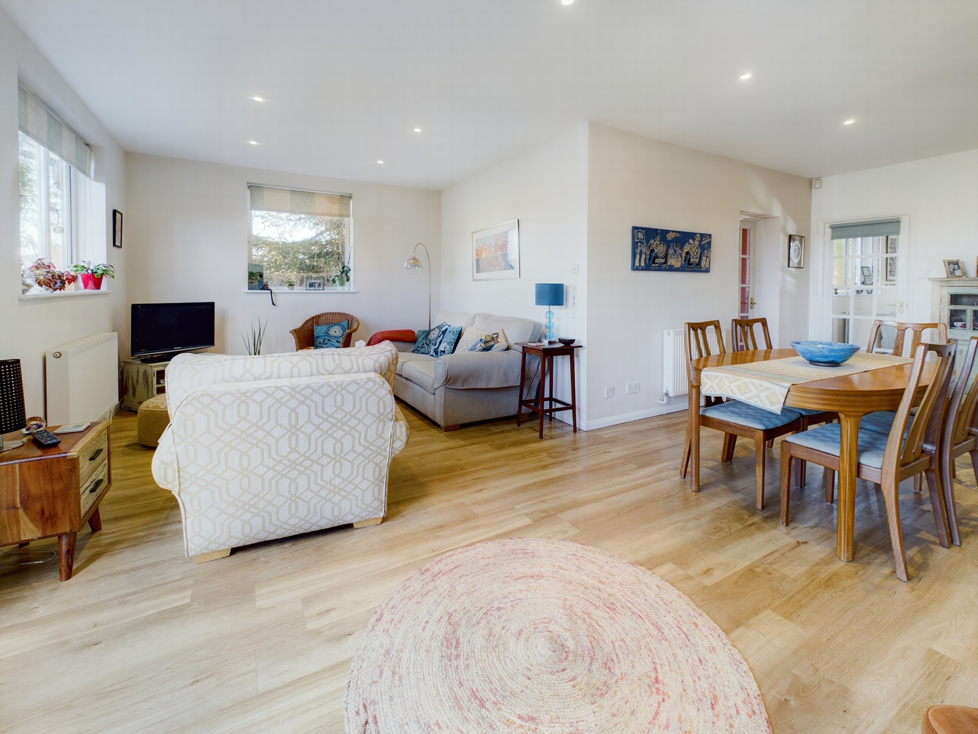 Property For Sale Orchard Way, Haywards Heath, RH16 4 Bedroom House