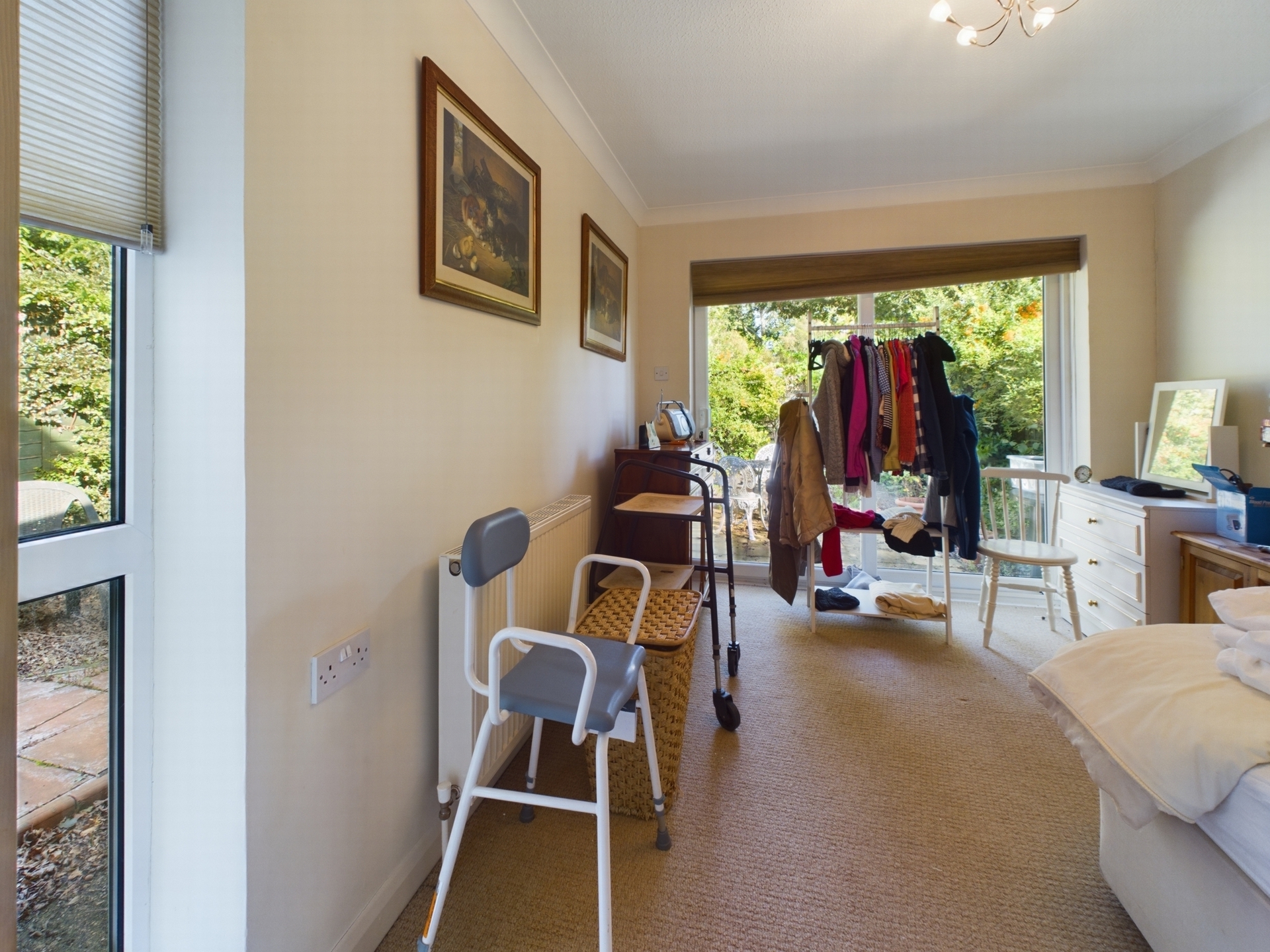 Property For Sale Wealden Way, Haywards Heath, RH16 4 Bedroom House