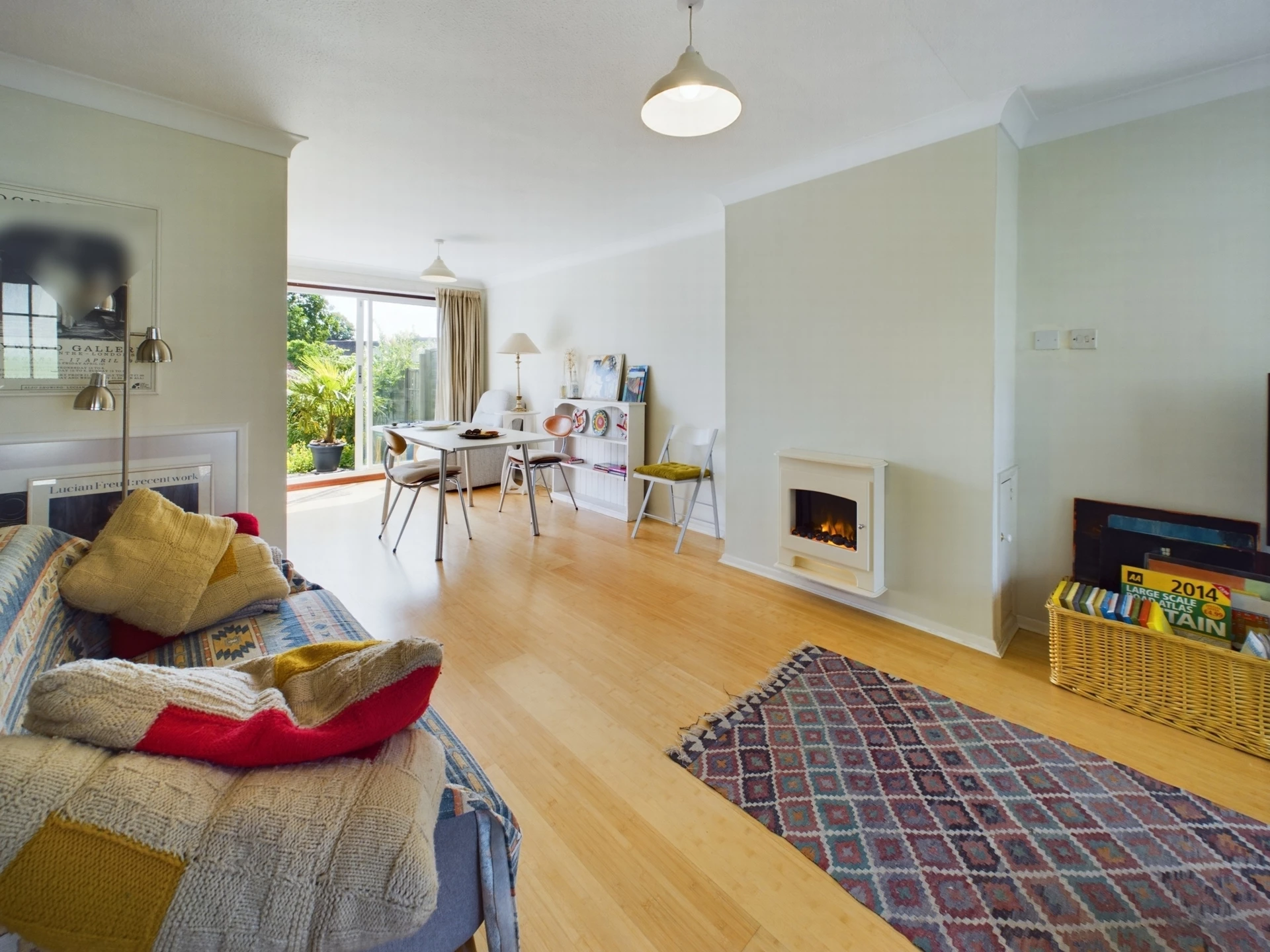Sitting/Dining Room