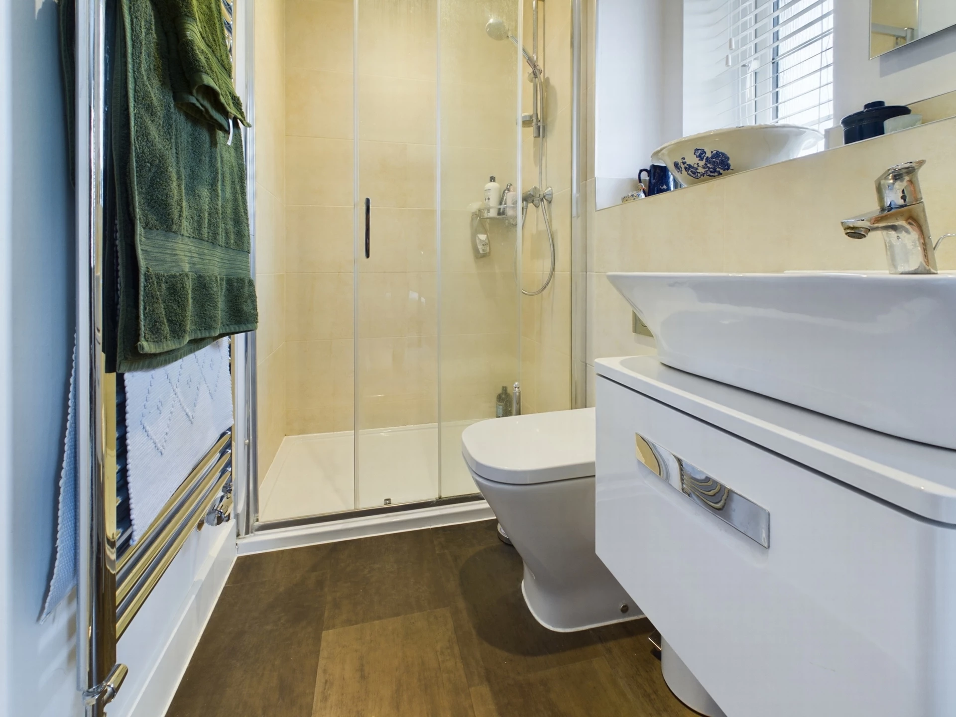 En Suite Shower