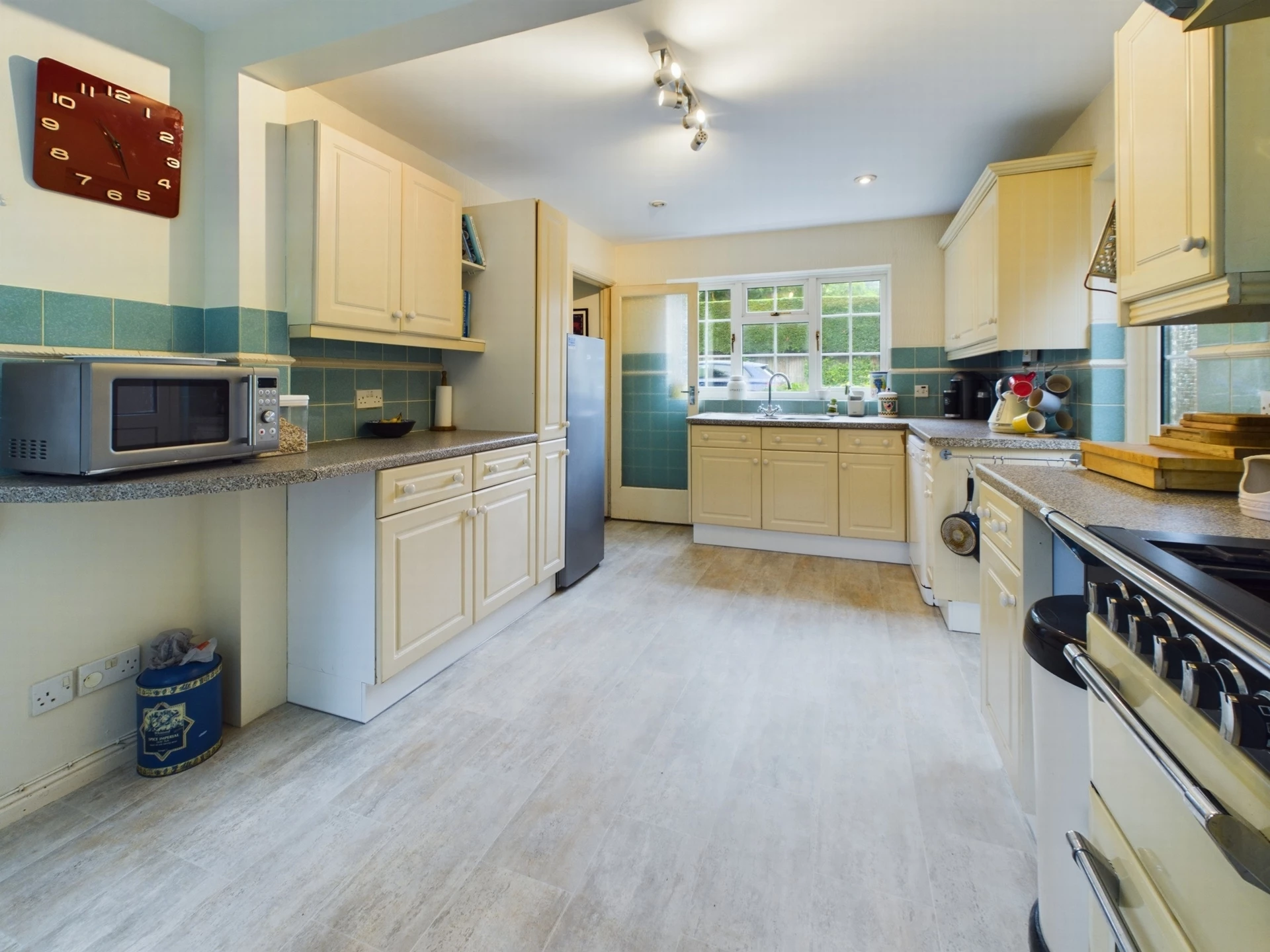 Kitchen/Breakfast