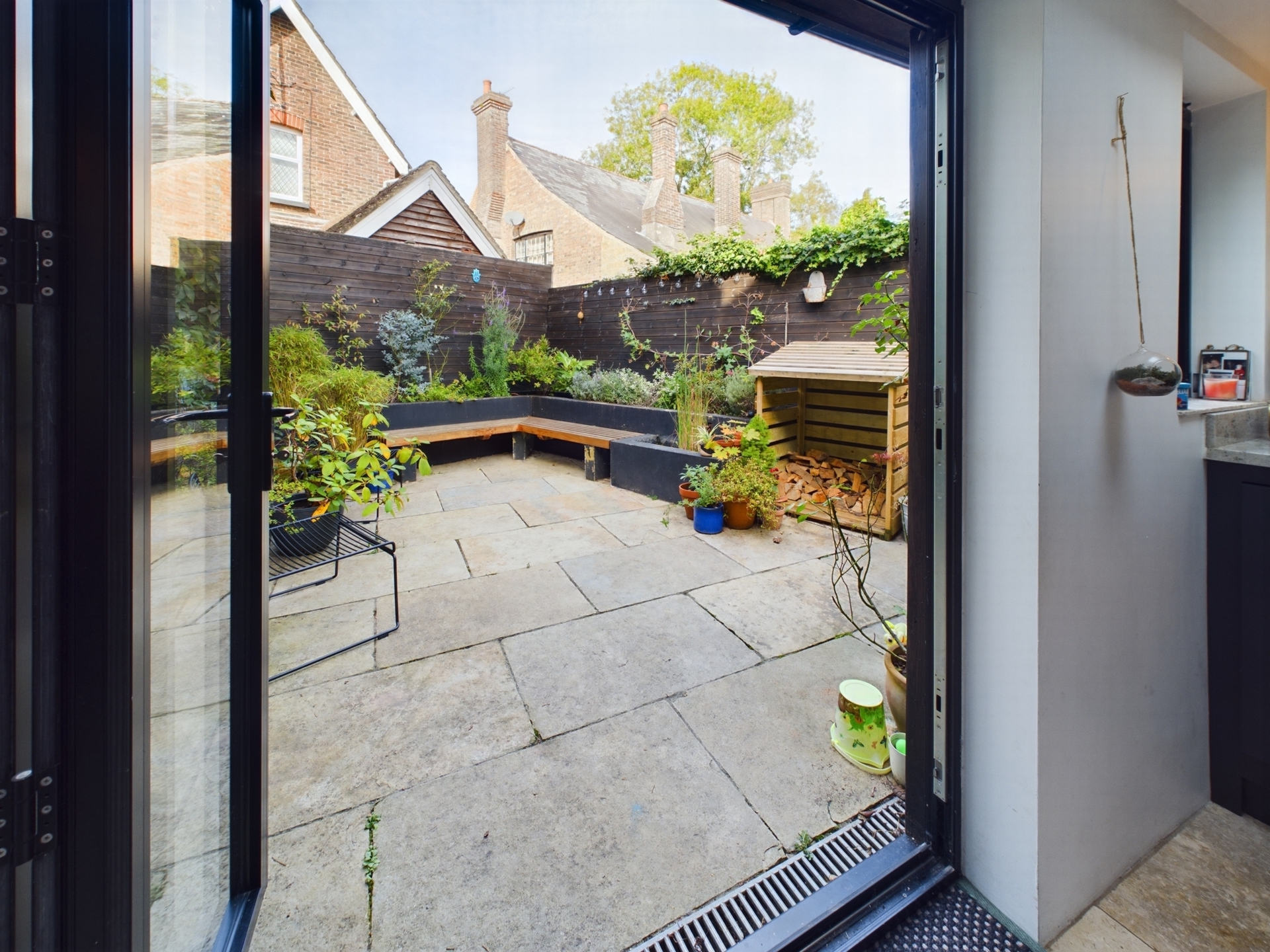 Property For Sale London Lane, Cuckfield, RH17 3 Bedroom House Semi