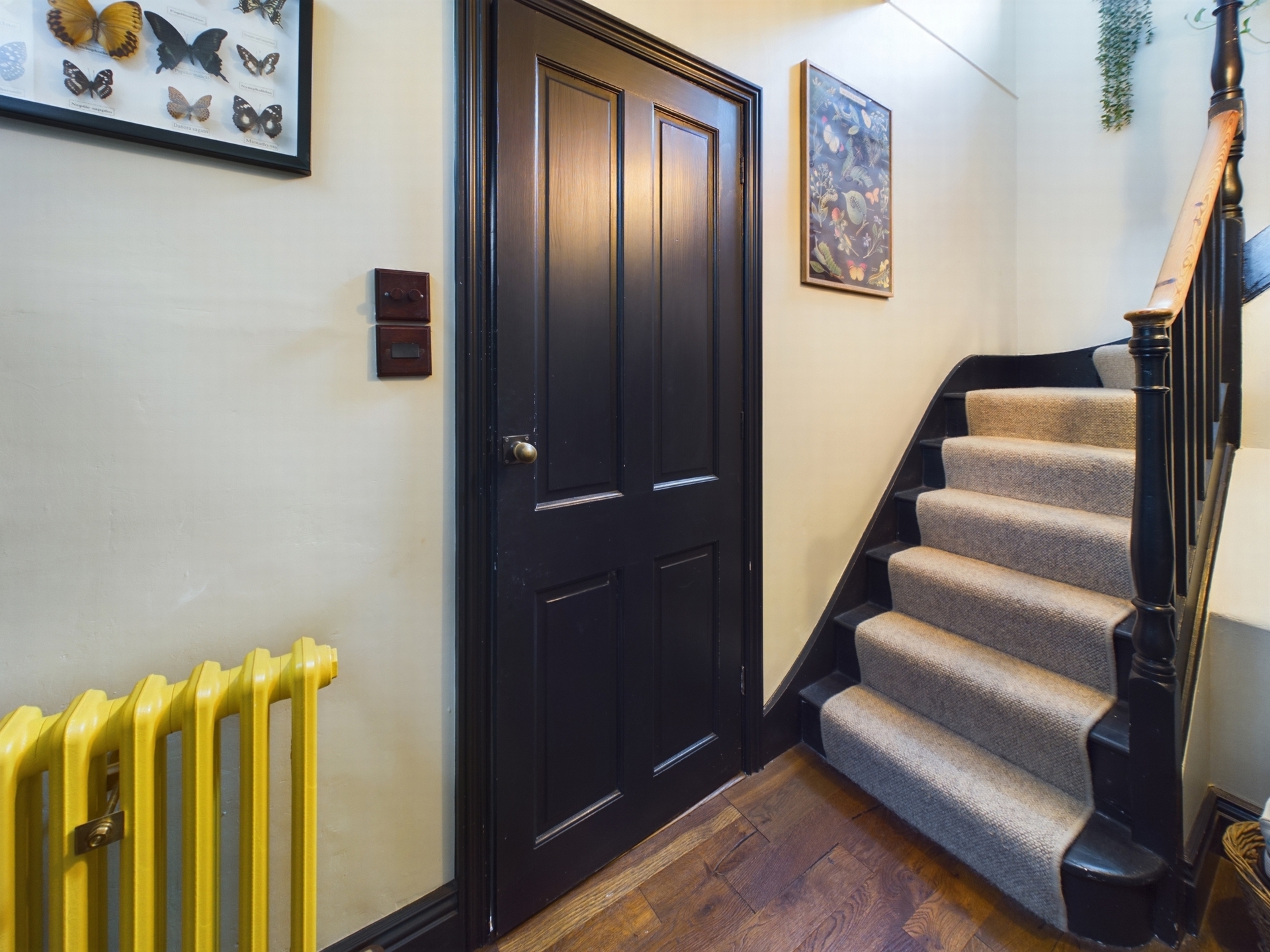 Property For Sale London Lane, Cuckfield, RH17 3 Bedroom House Semi