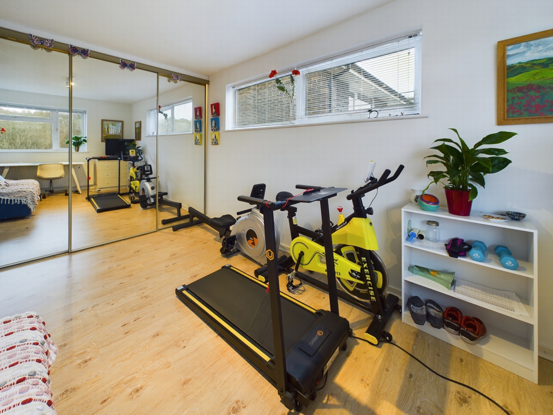 Property For Sale Quarry Hill, Haywards Heath, RH16 4 Bedroom House