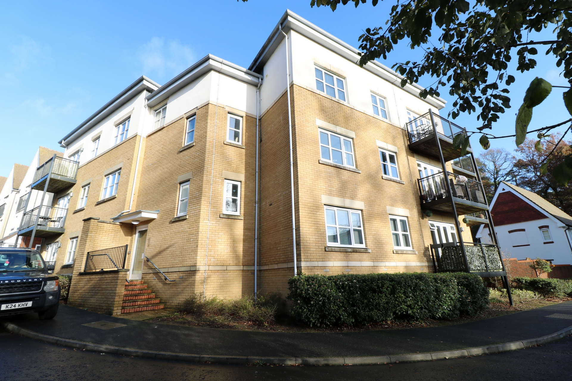Property For Sale Centenary Way, Bolnore Village, Haywards Heath, RH16