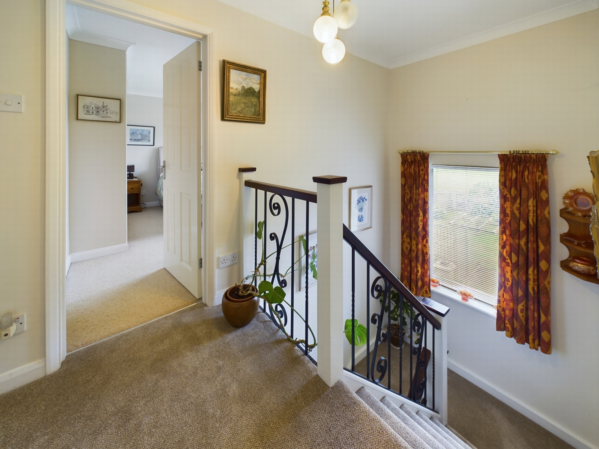 Property For Sale Blunts Wood Road, Haywards Heath, RH16 4 Bedroom