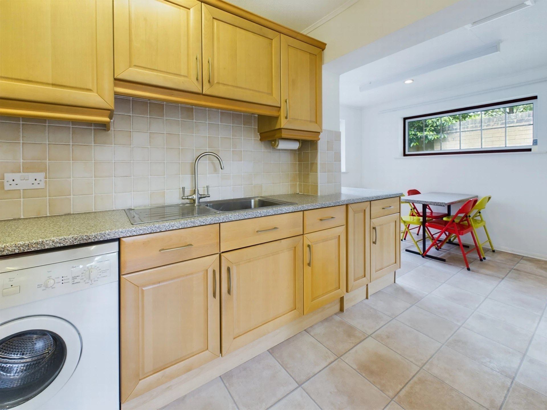 Utility/Breakfast Rm