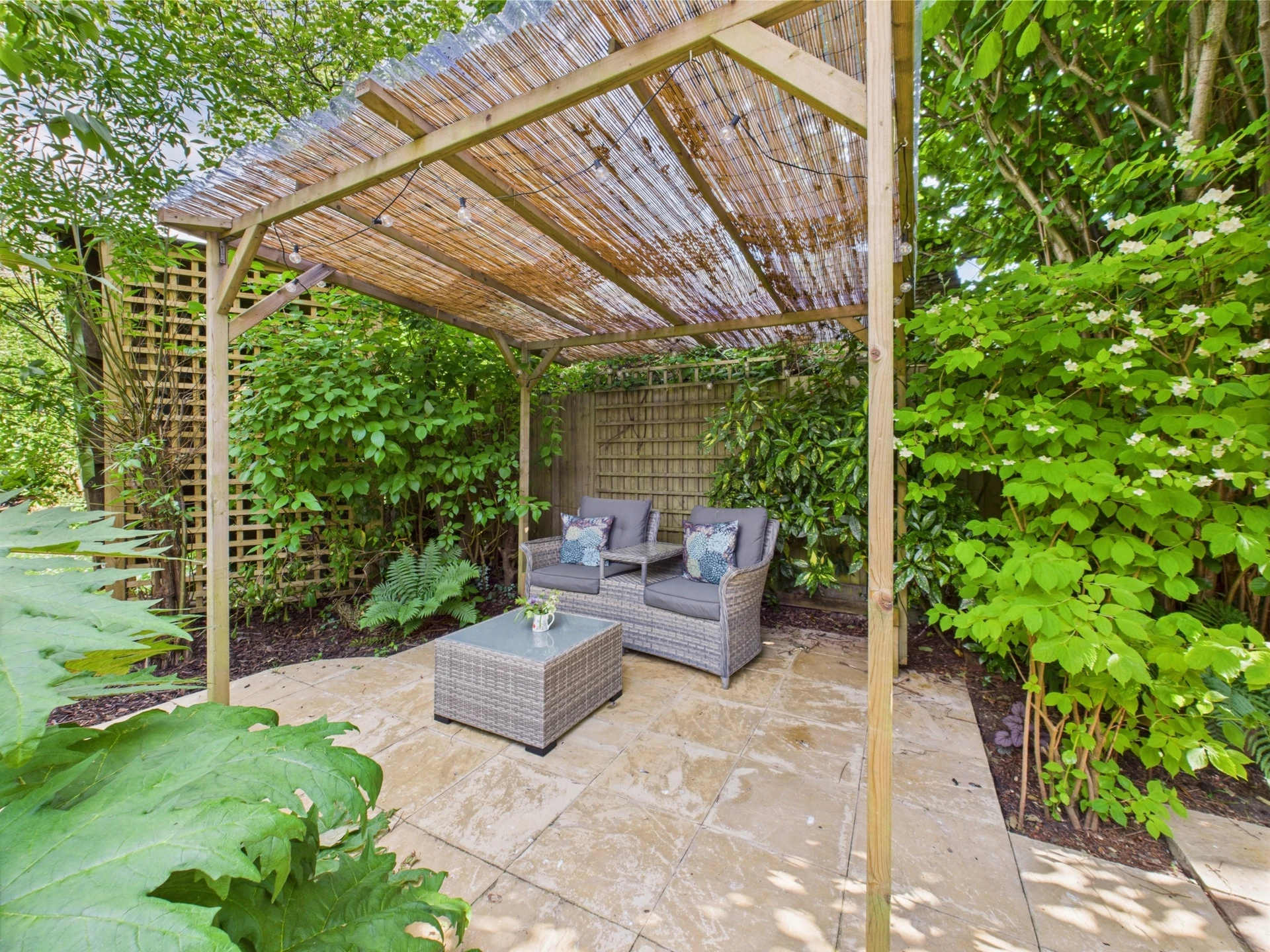 The accommodation comprises