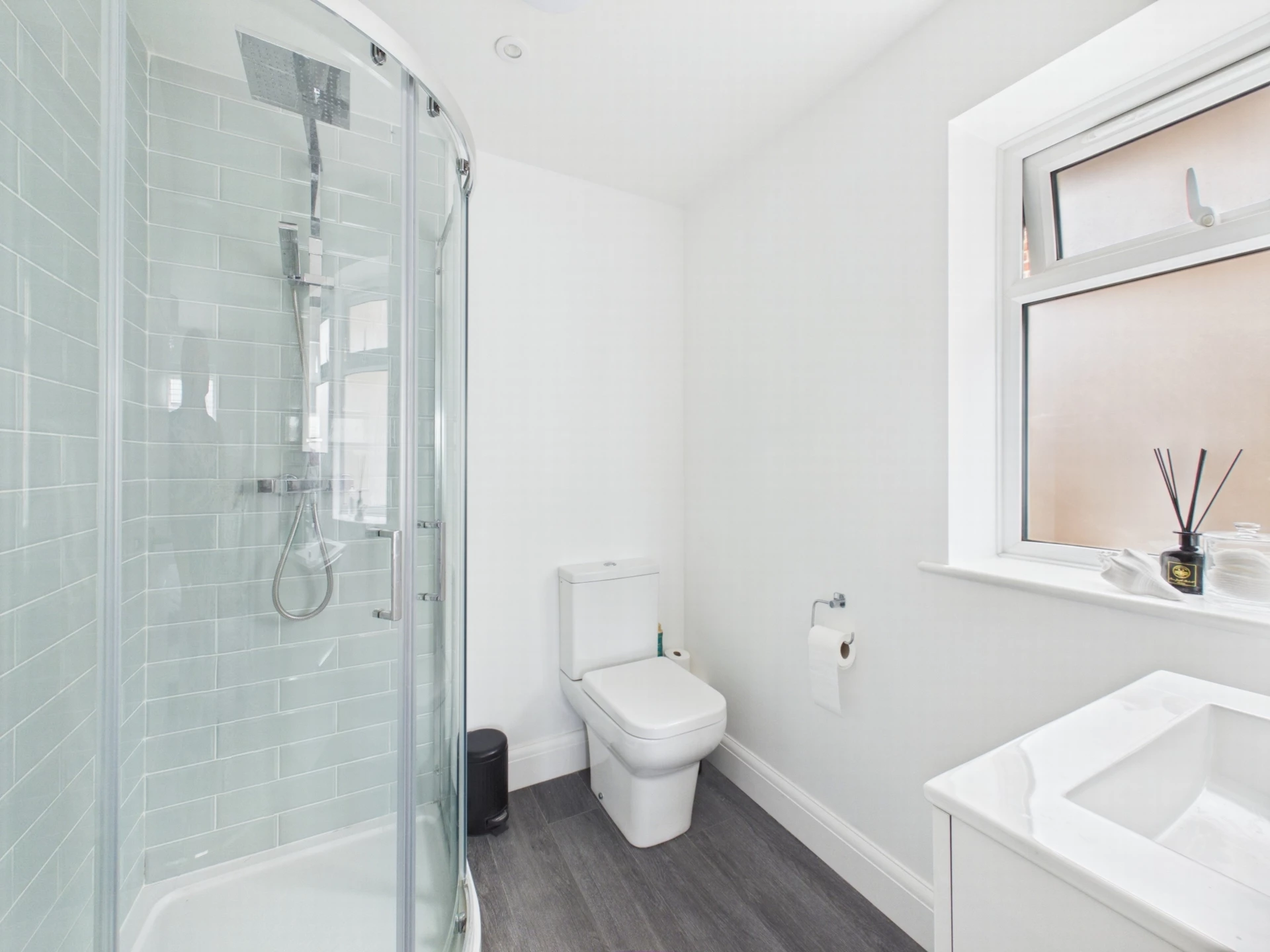 En Suite Shower Room