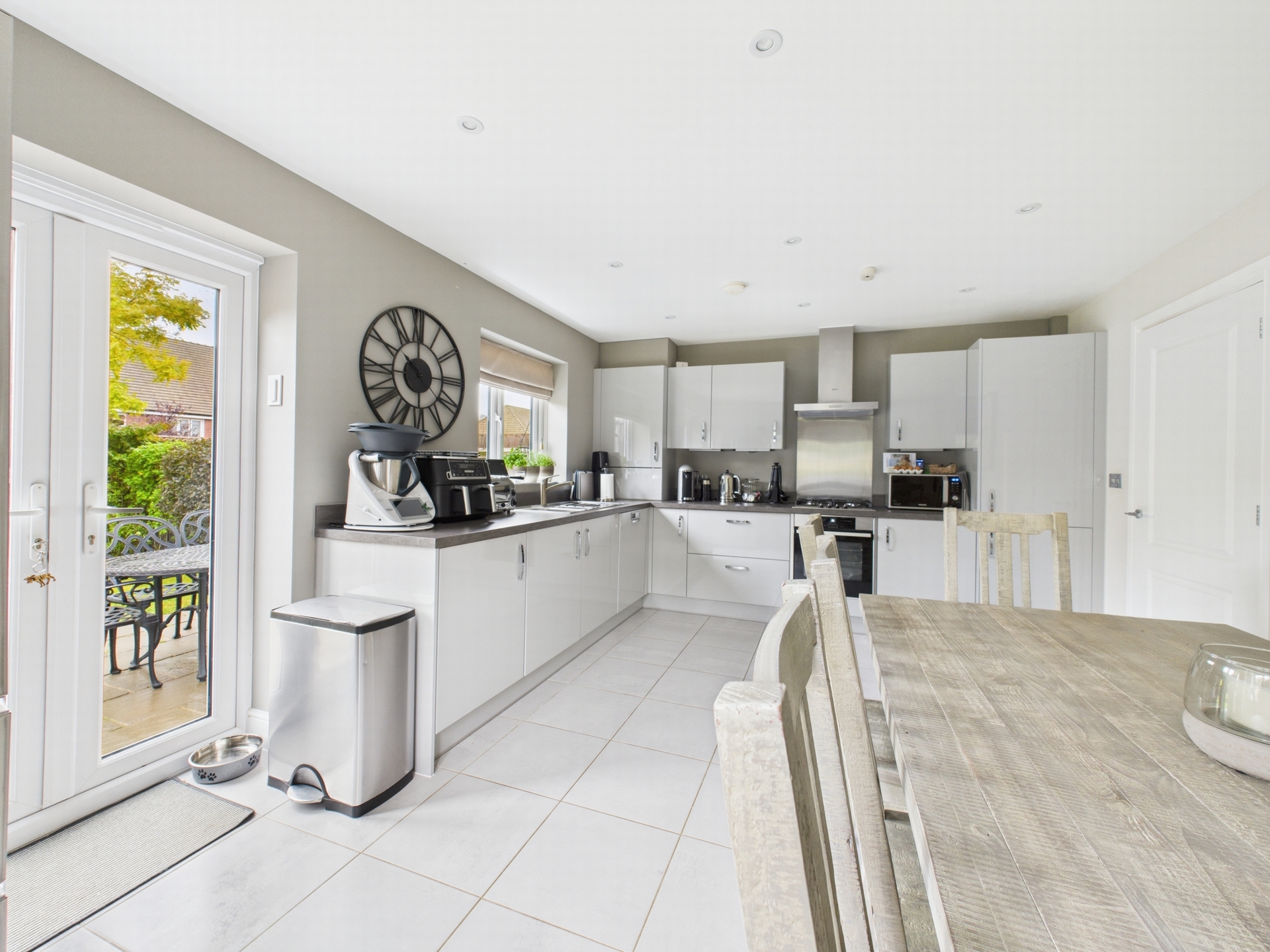 Kitchen/Dining Room