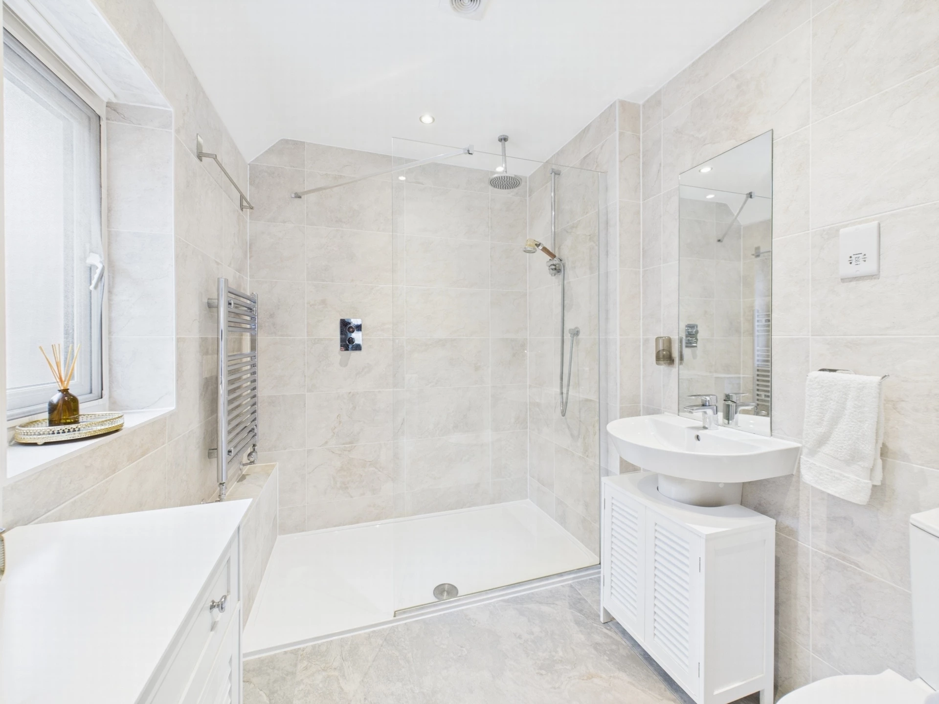 En Suite Shower Room