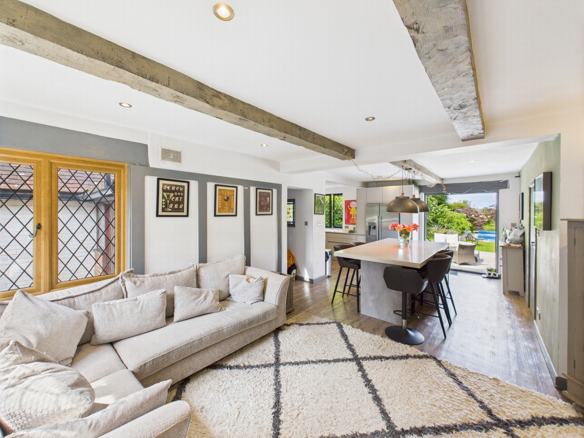 Living room 2