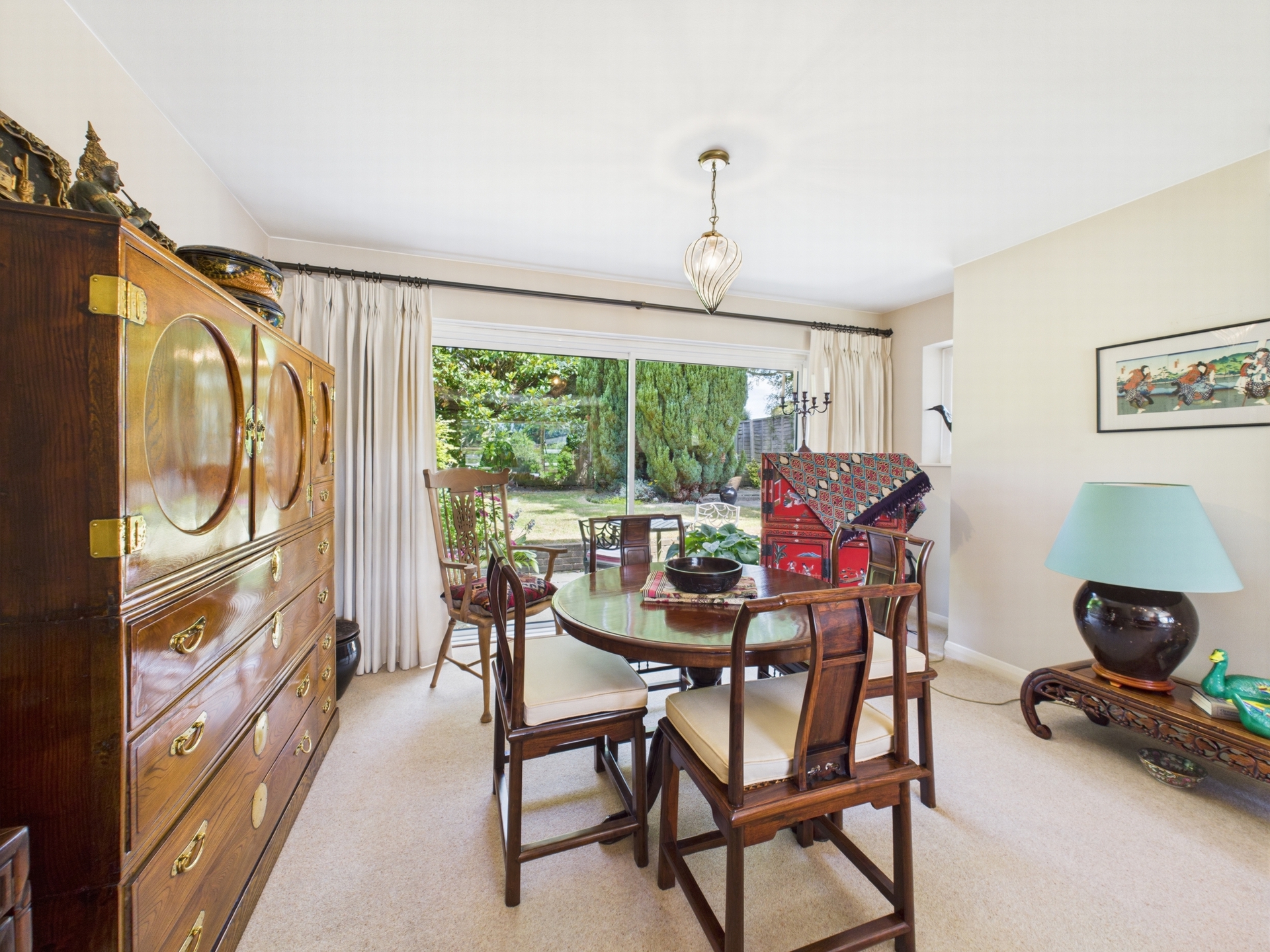Dining rm