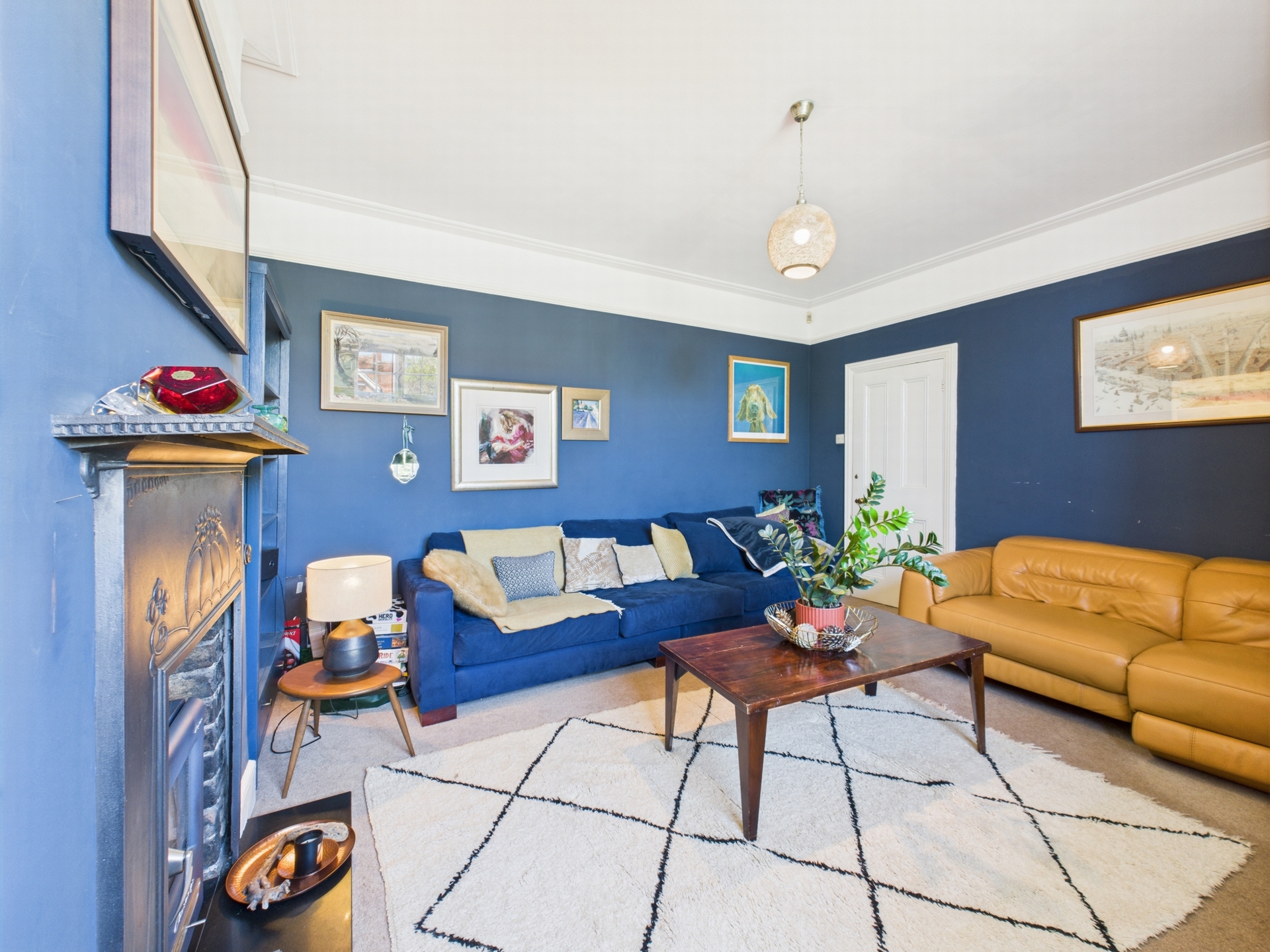 Sitting room 4