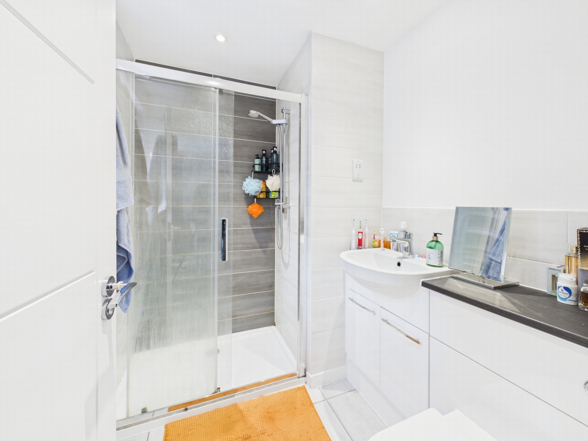 en-suite 2
