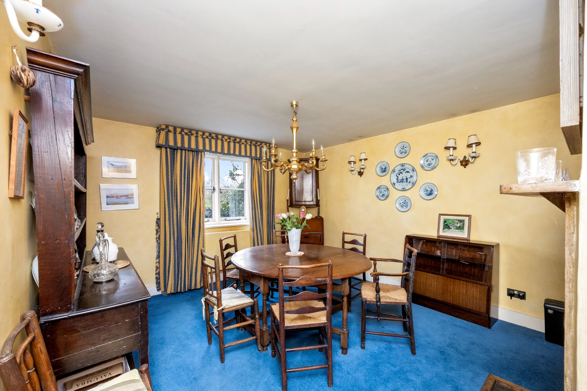 dining room 1