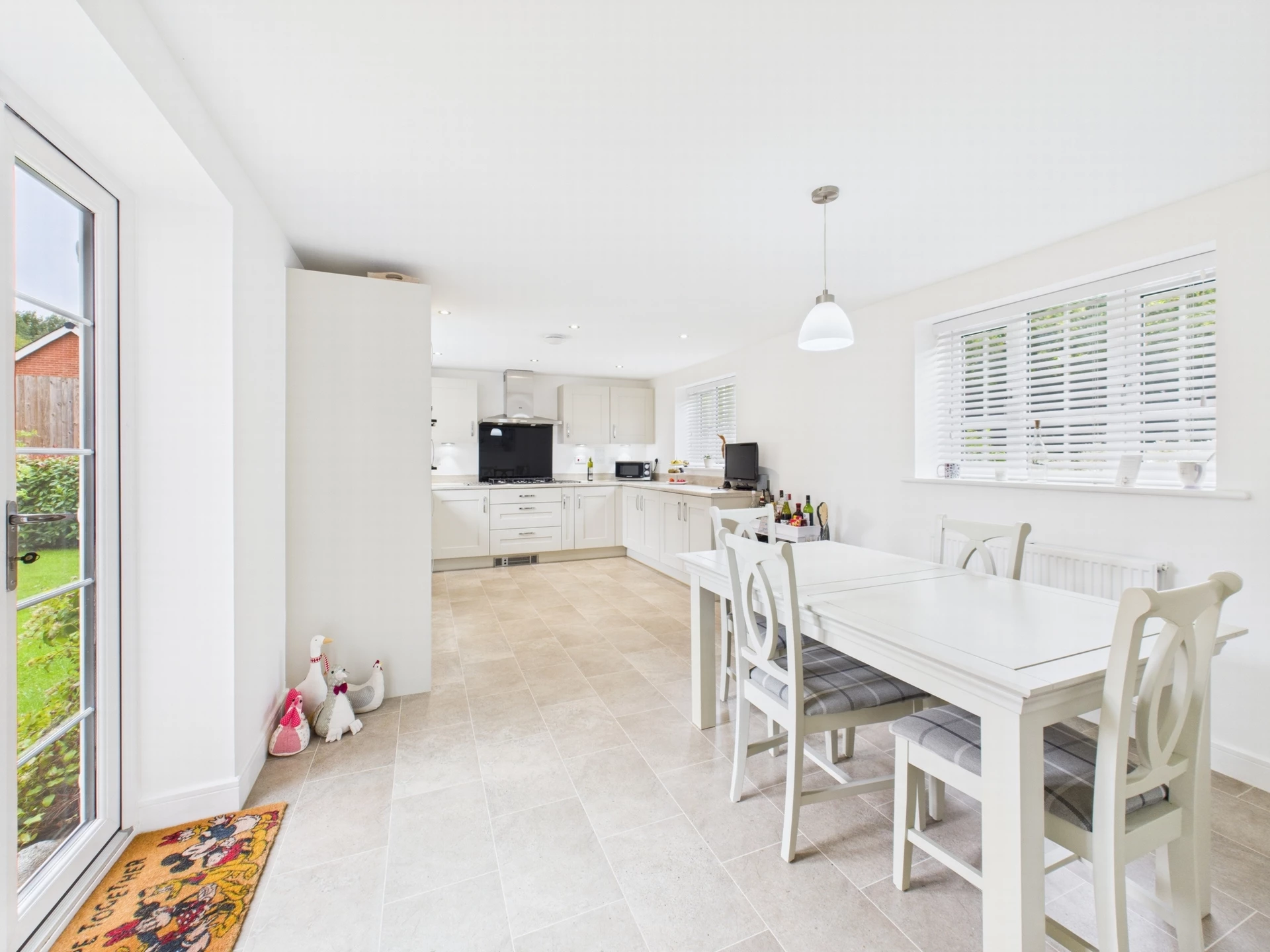 Kitchen / breakfast