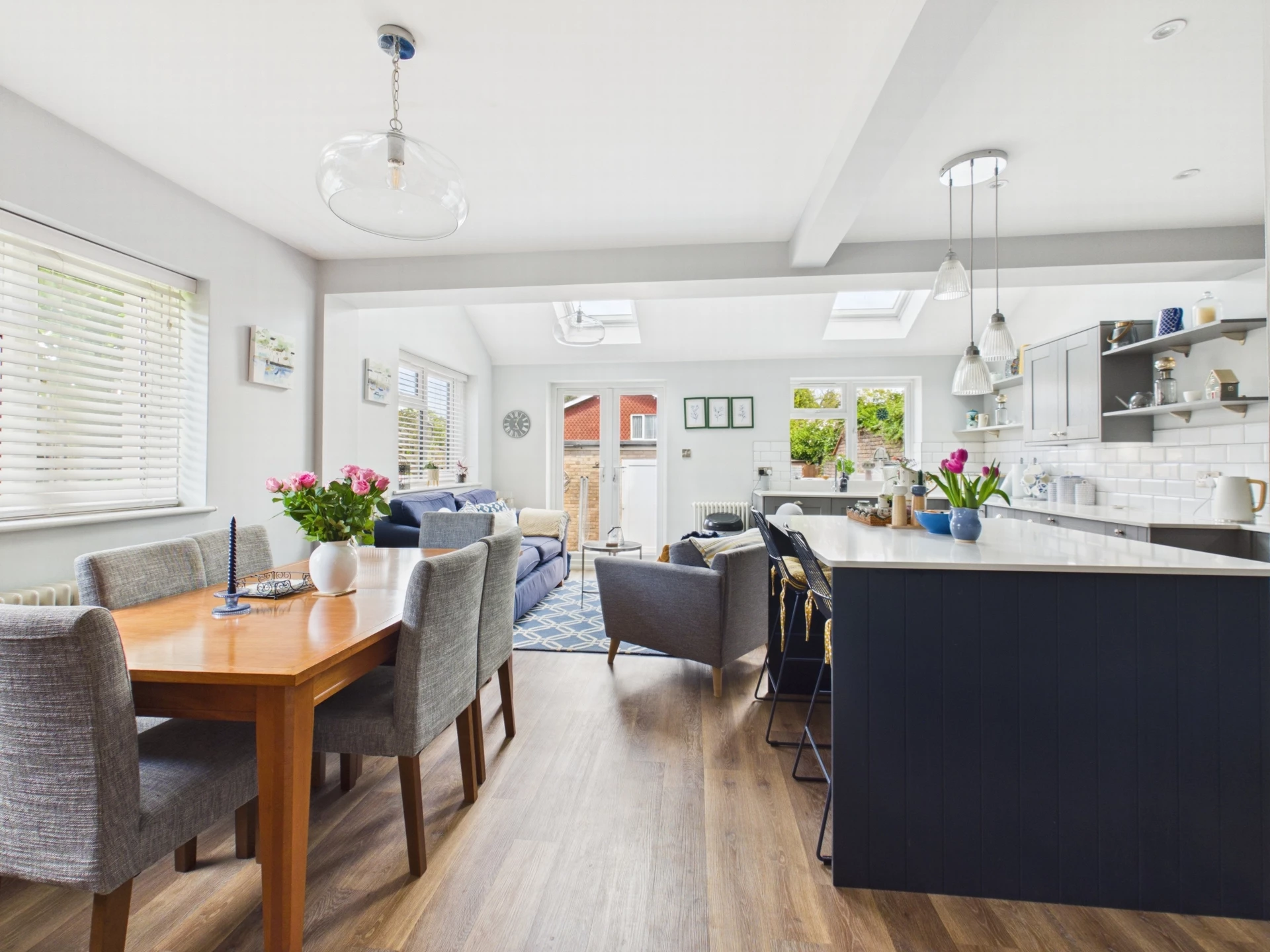 kitchen/dining room