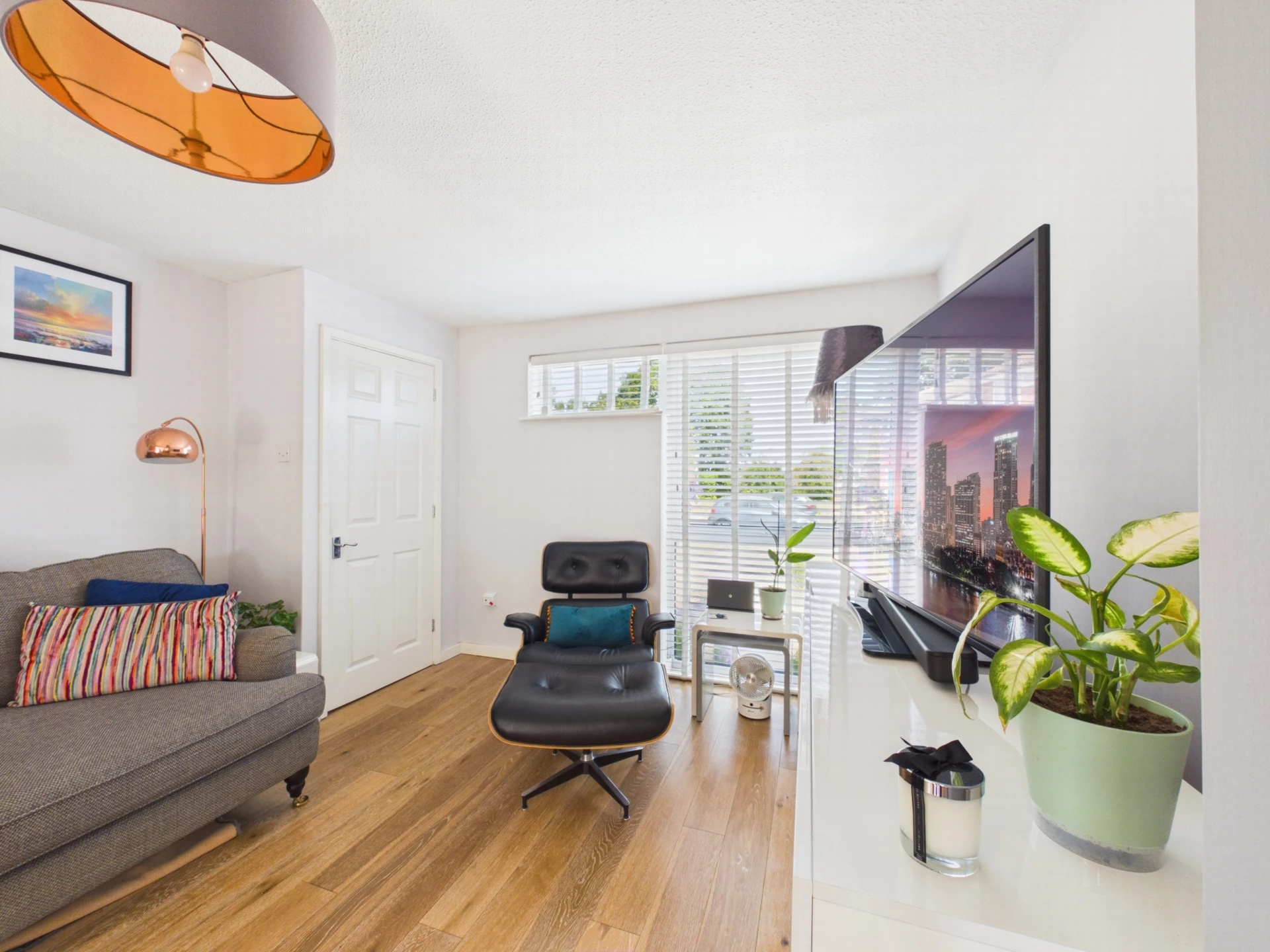 sitting room 3