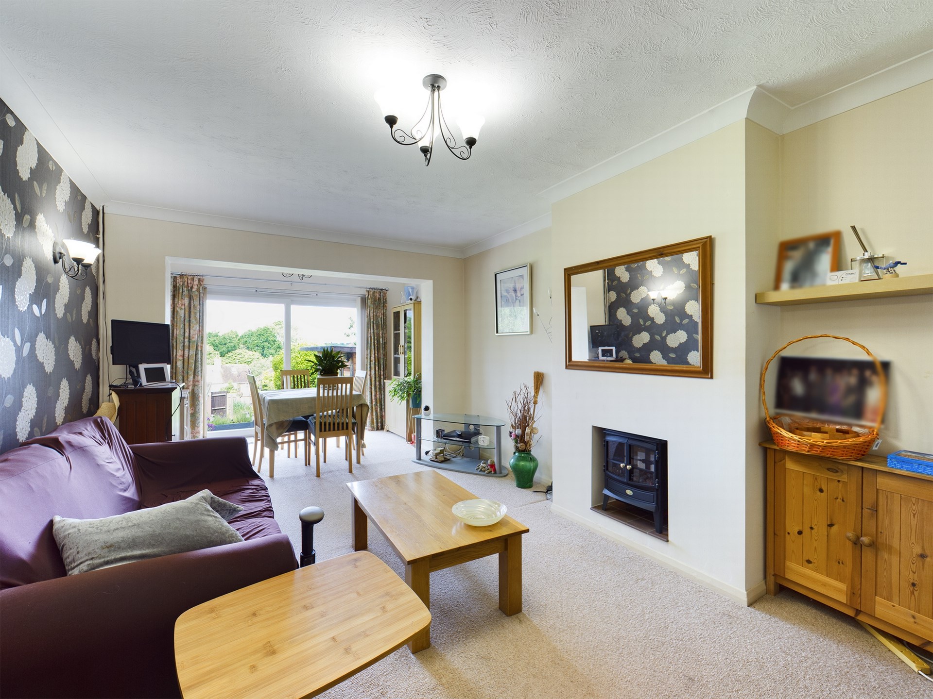 Property For Sale Wivelsfield Road, Haywards Heath, RH16 2 Bedroom