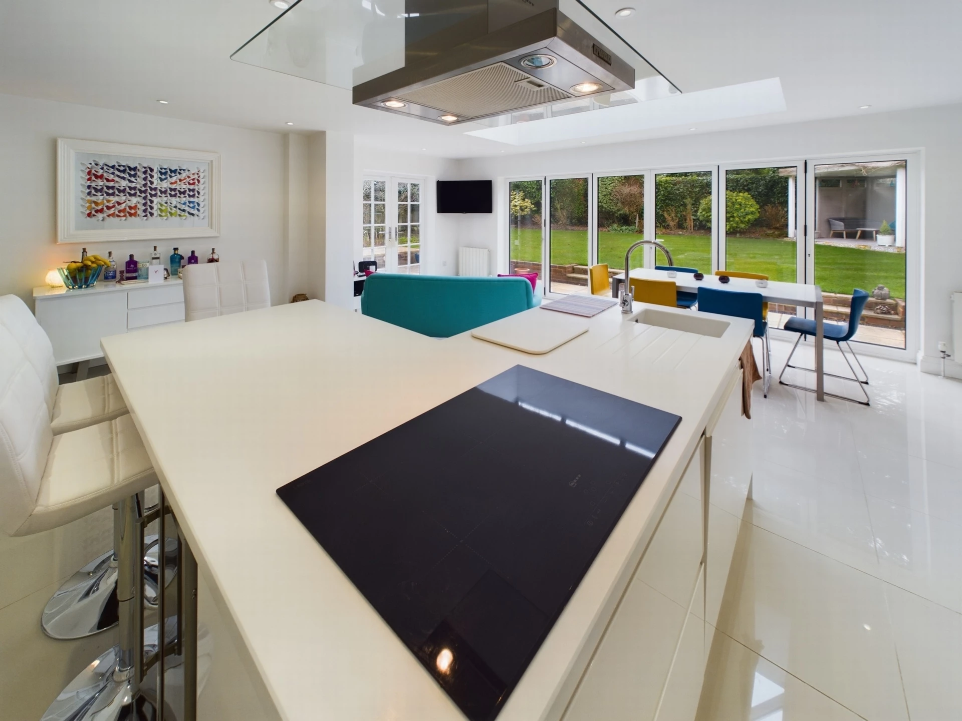 Kitchen/Living Rm