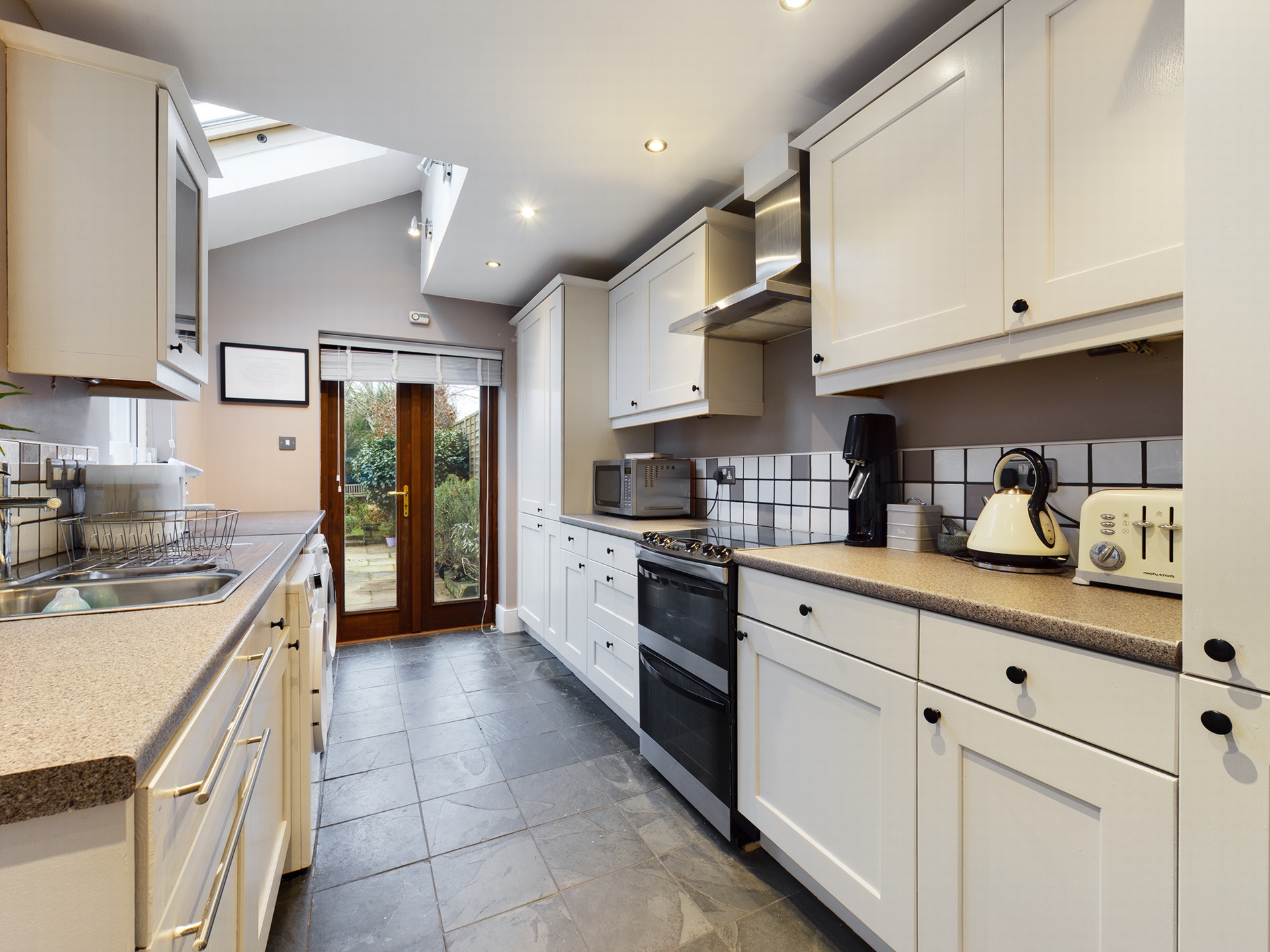 Property For Sale Kents Road, Haywards Heath, RH16 3 Bedroom House