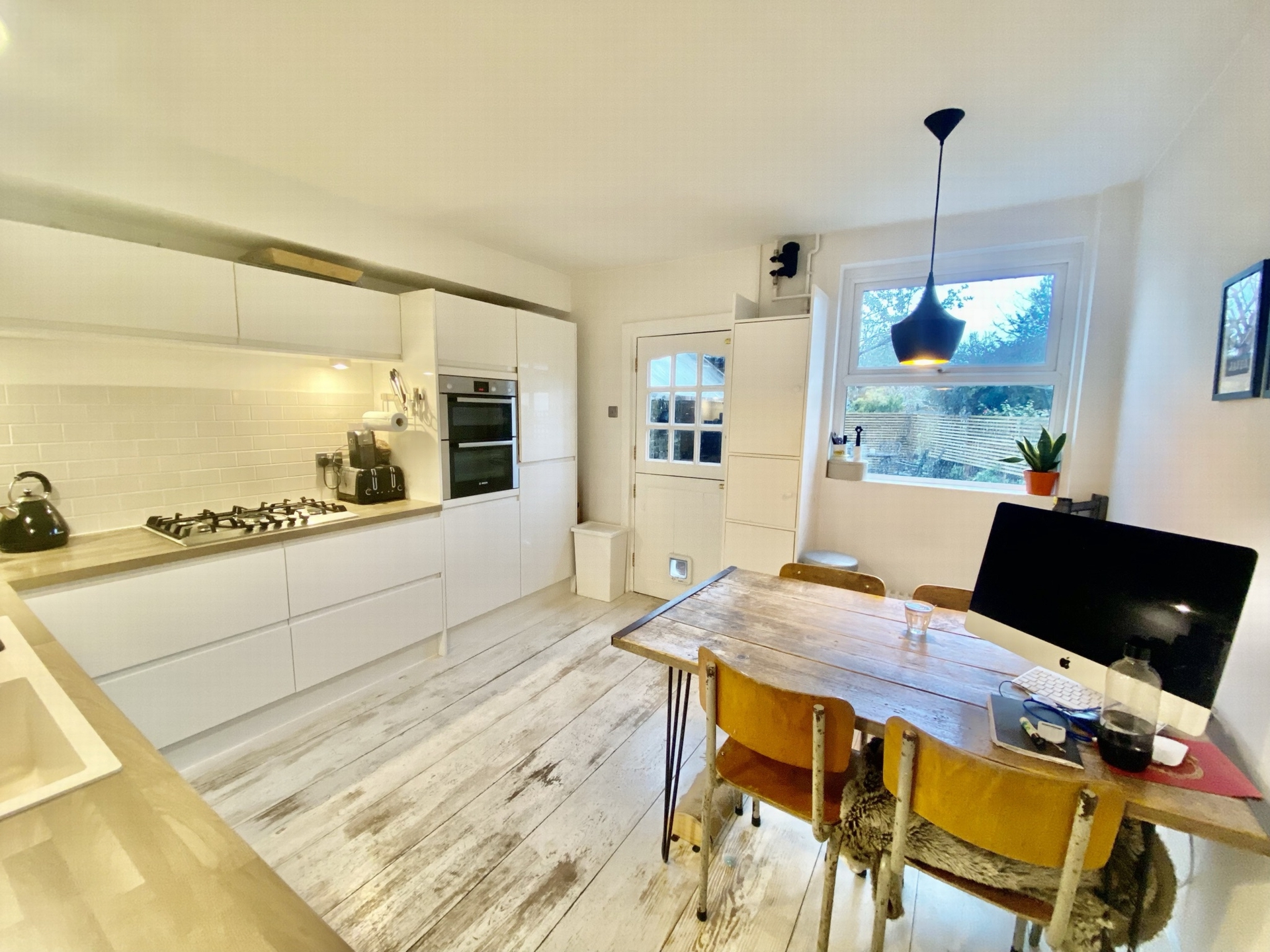 Property For Sale Mill Green Road, Haywards Heath, RH16 2 Bedroom