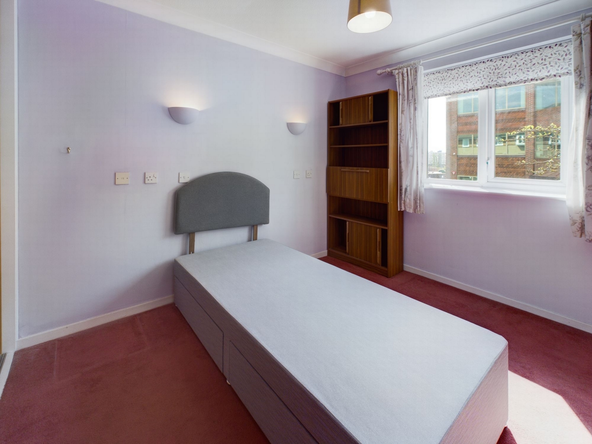 Property For Sale Church Road, Haywards Heath, RH16 1 Bedroom