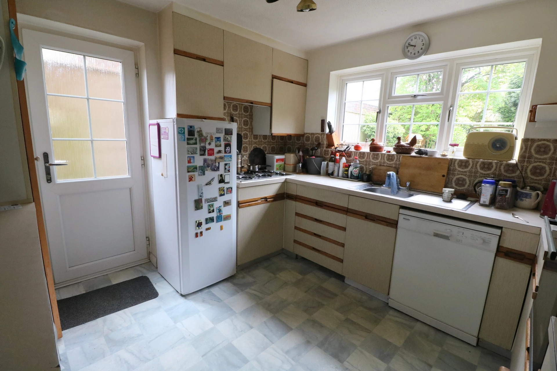 Photo 16