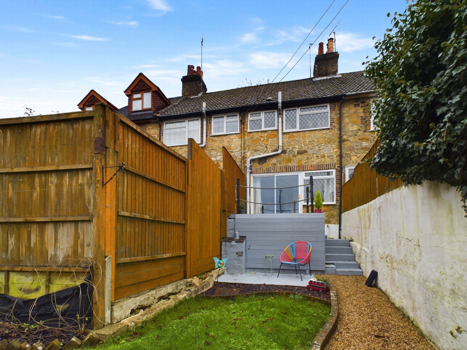 Property For Sale Colwell Road, Haywards Heath, RH16 2 Bedroom House