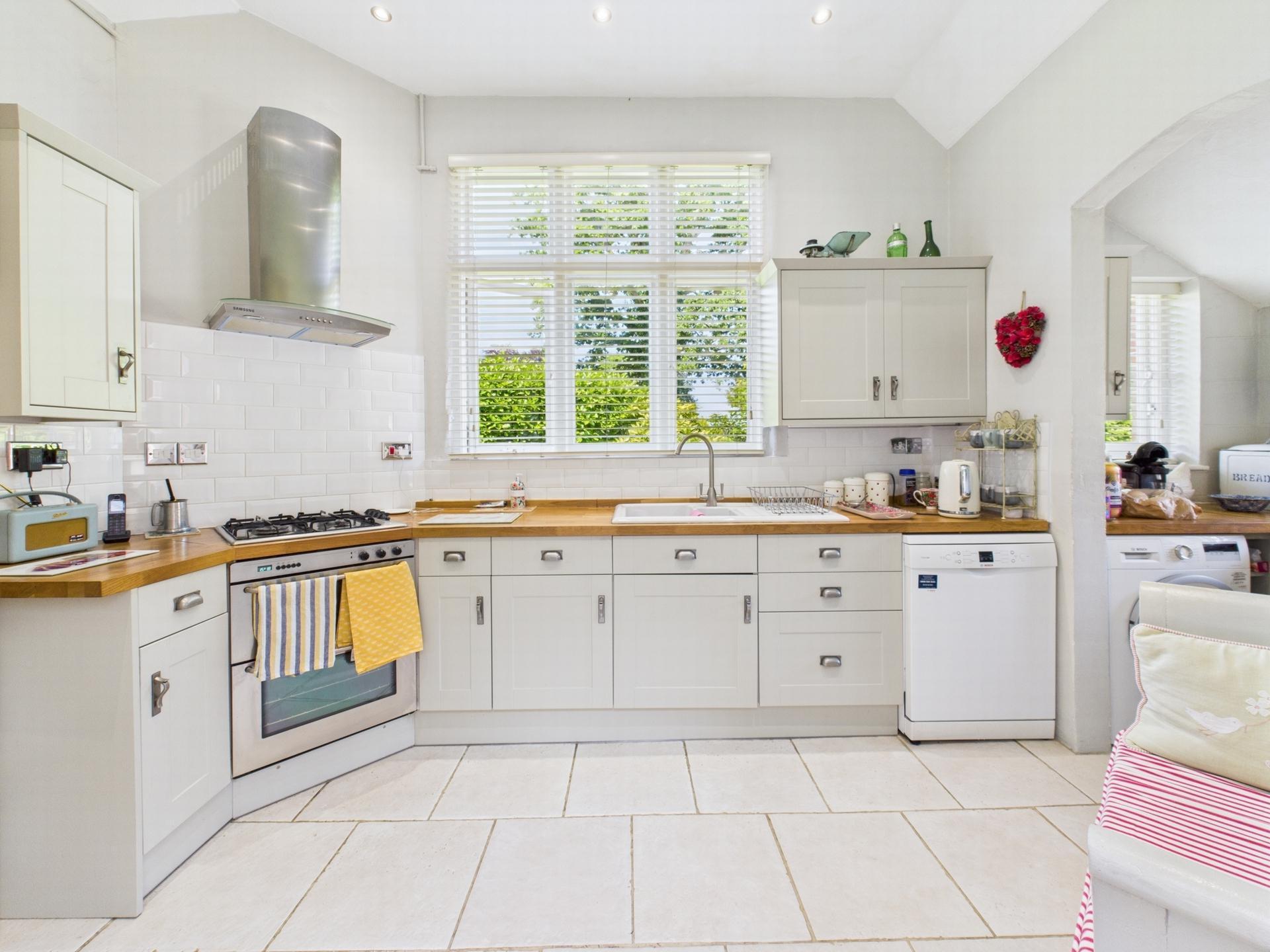 Kitchen 2