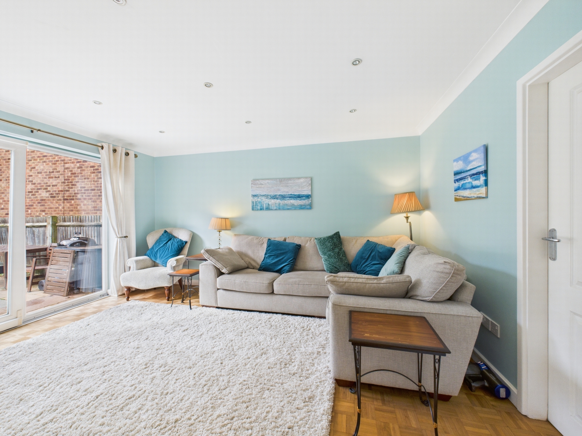 Sitting room 4