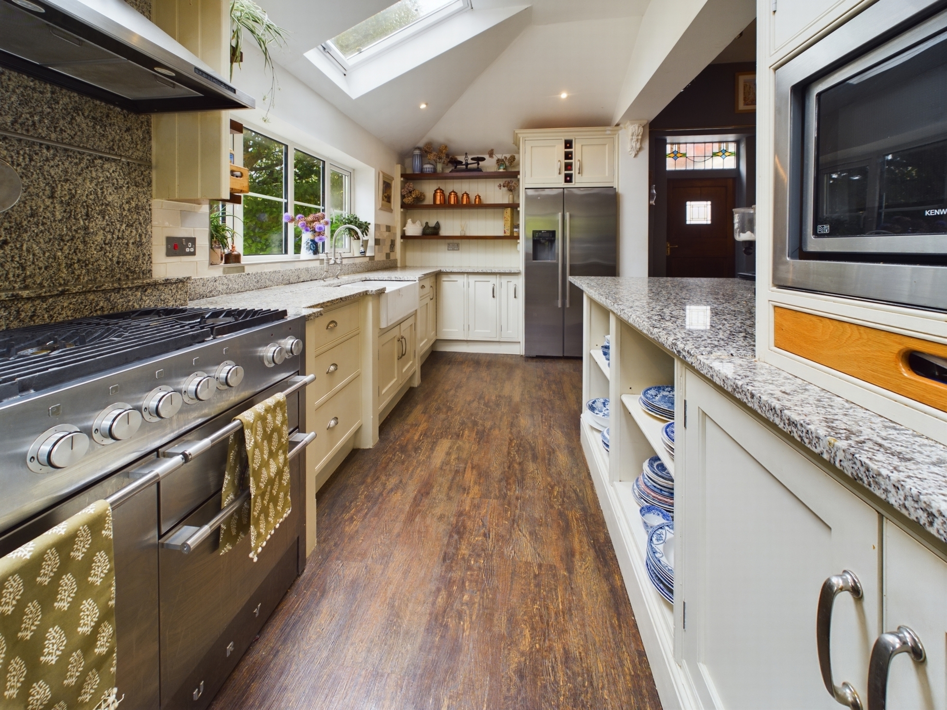 Property For Sale Off Muster Green, Haywards Heath, RH16 9 Bedroom