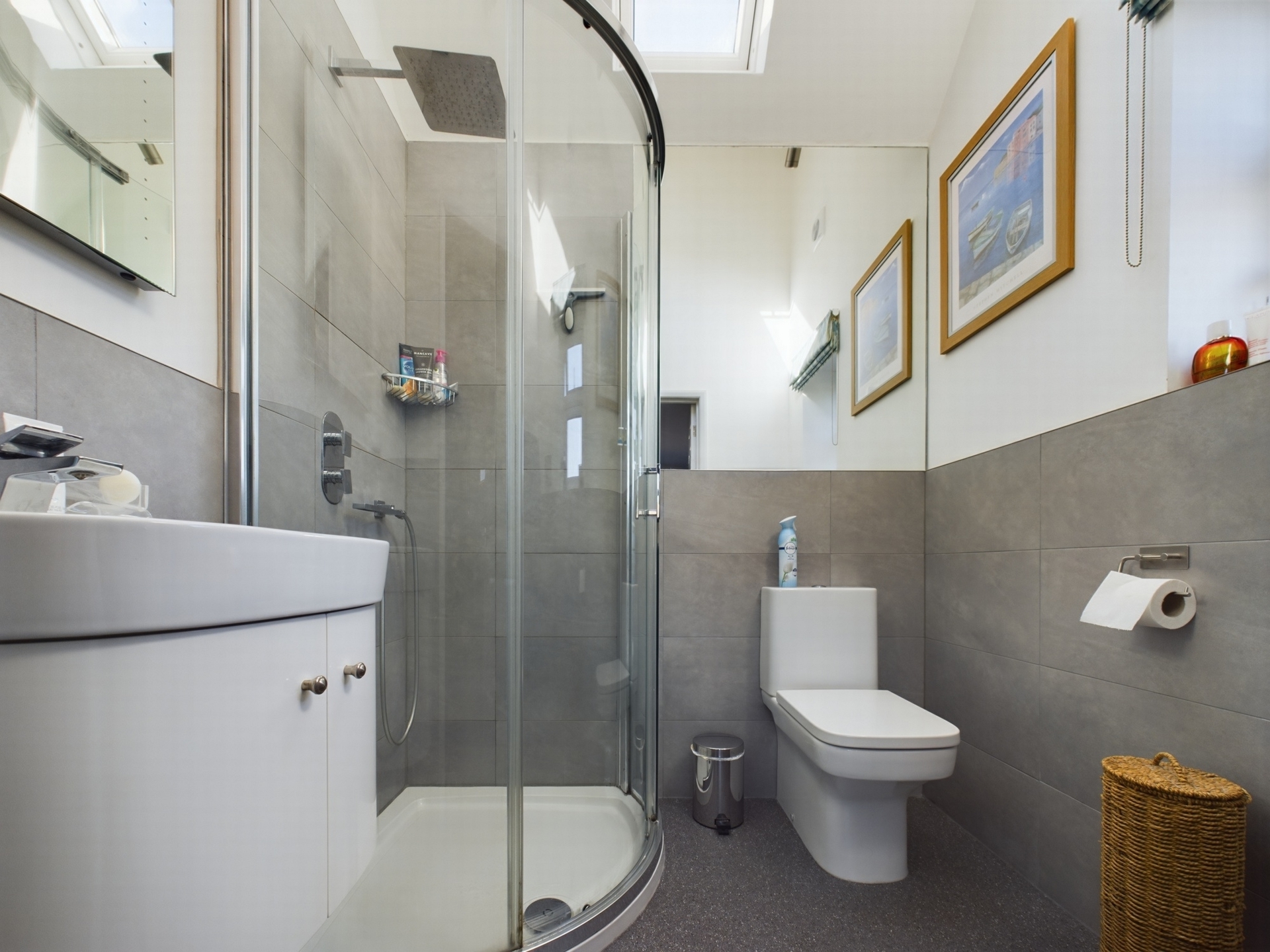 En Suite Shower Room